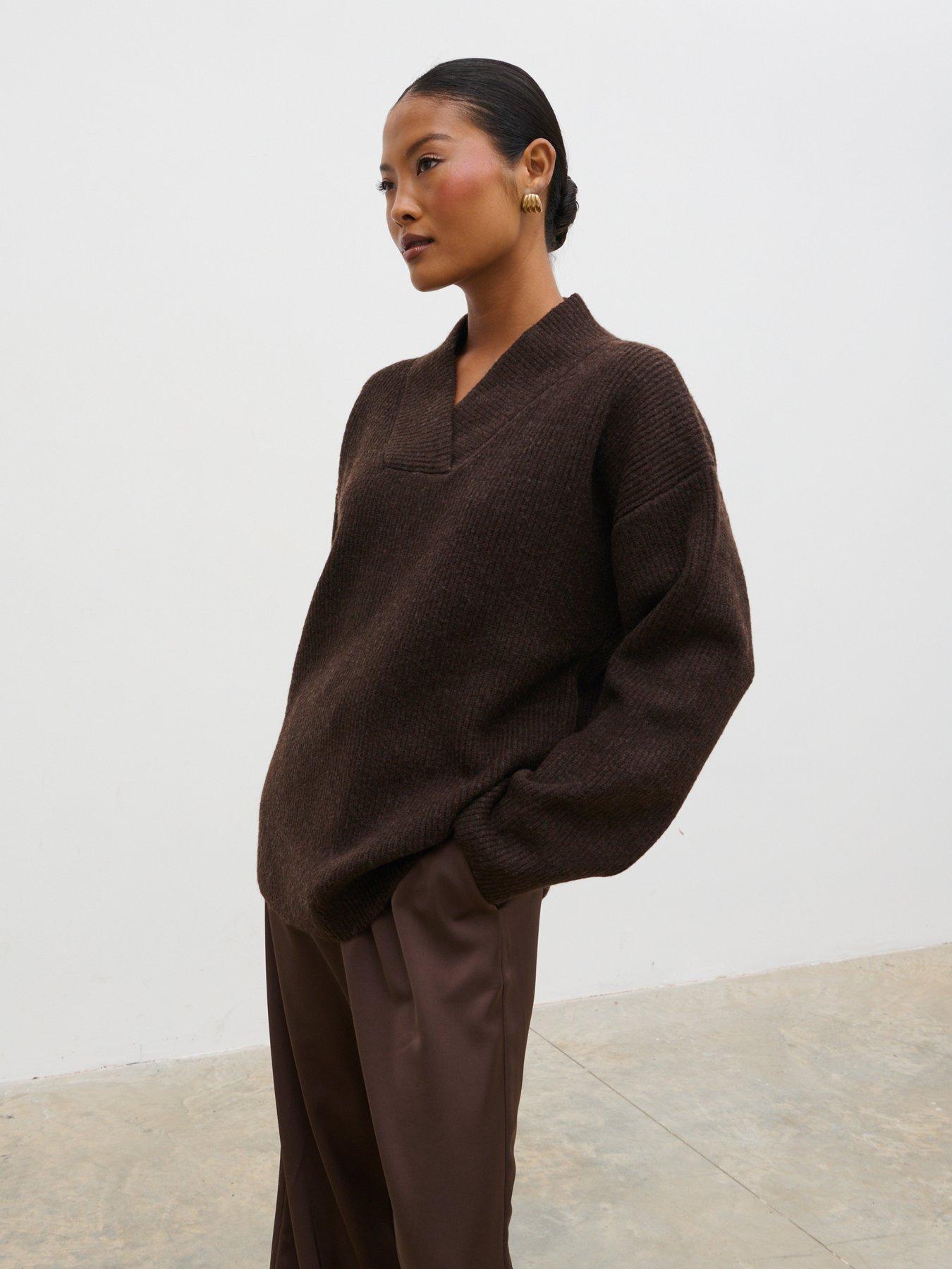 Pretty Lavish Briana Chunky V-Neck Knit Jumper - Brown