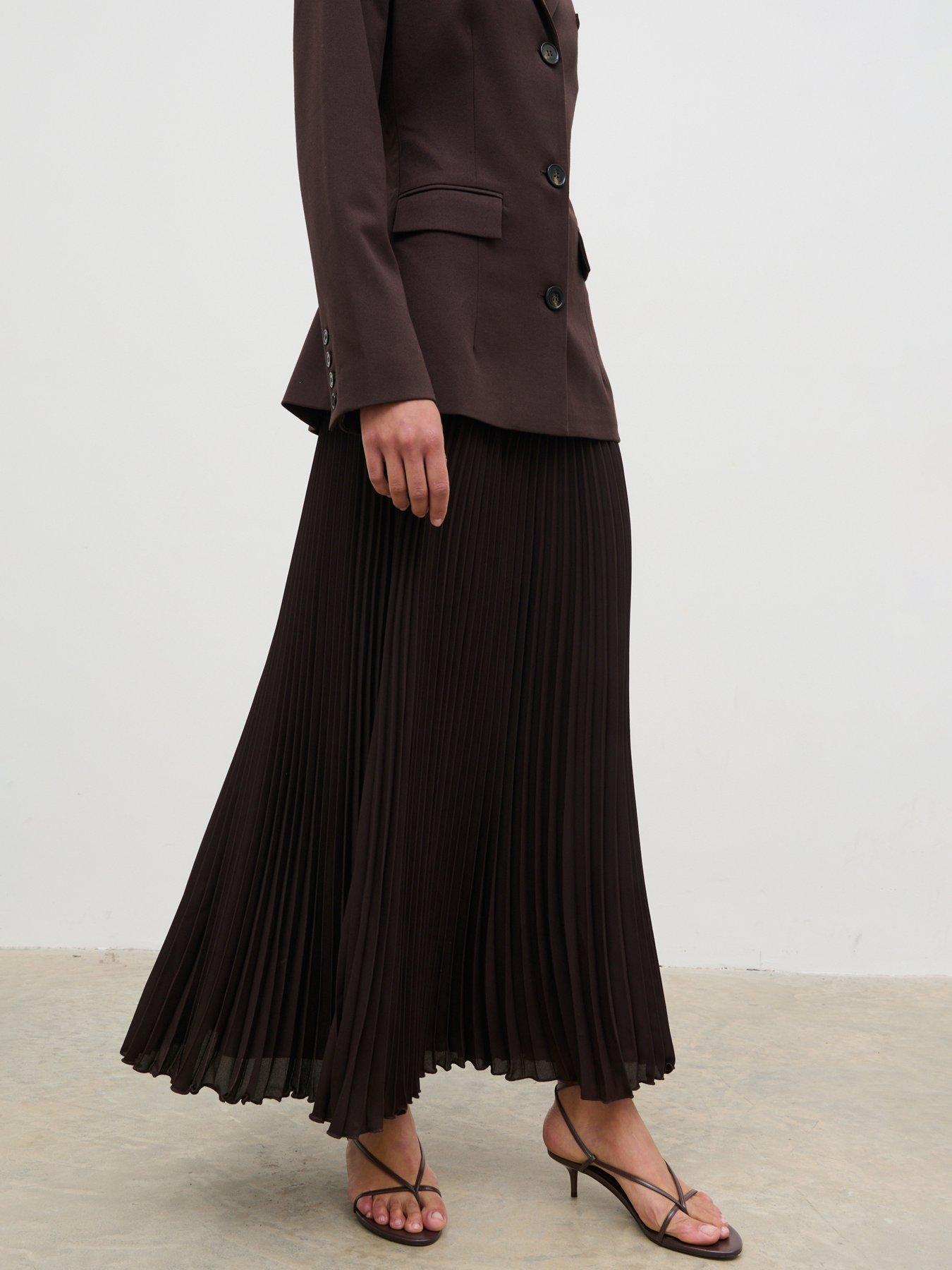 Pretty Lavish Elsa Pleated Maxi Skirt - Brown