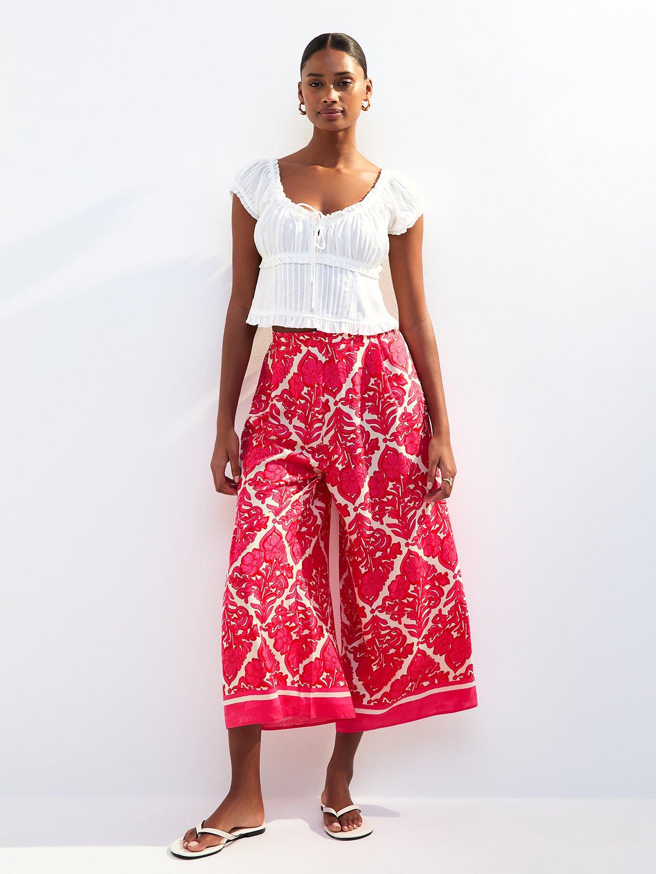 undefined Floral Border Print Crop - Pink