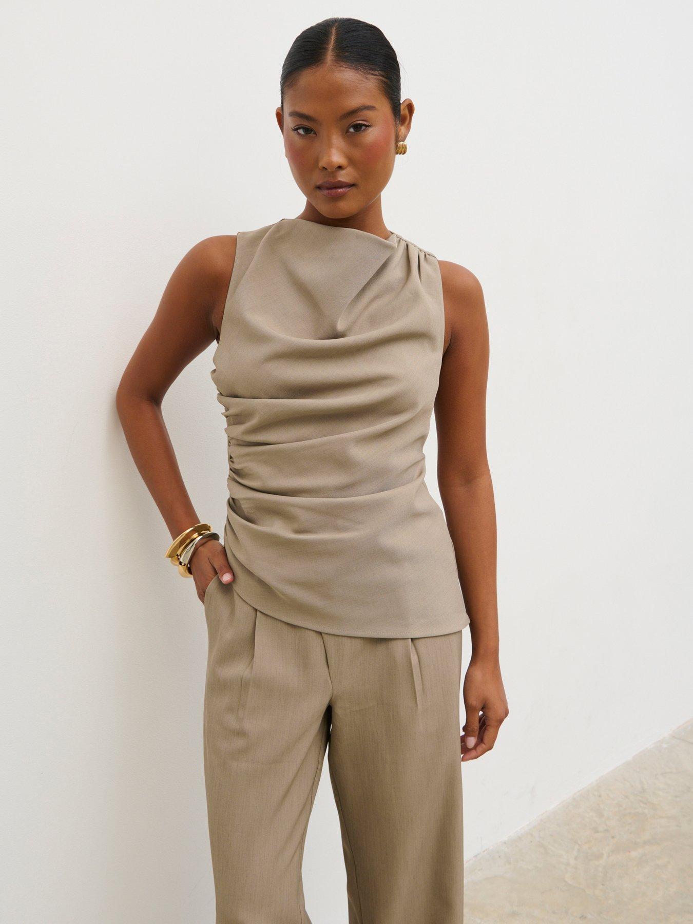 Pretty Lavish Maeve Ruched Top - Brown