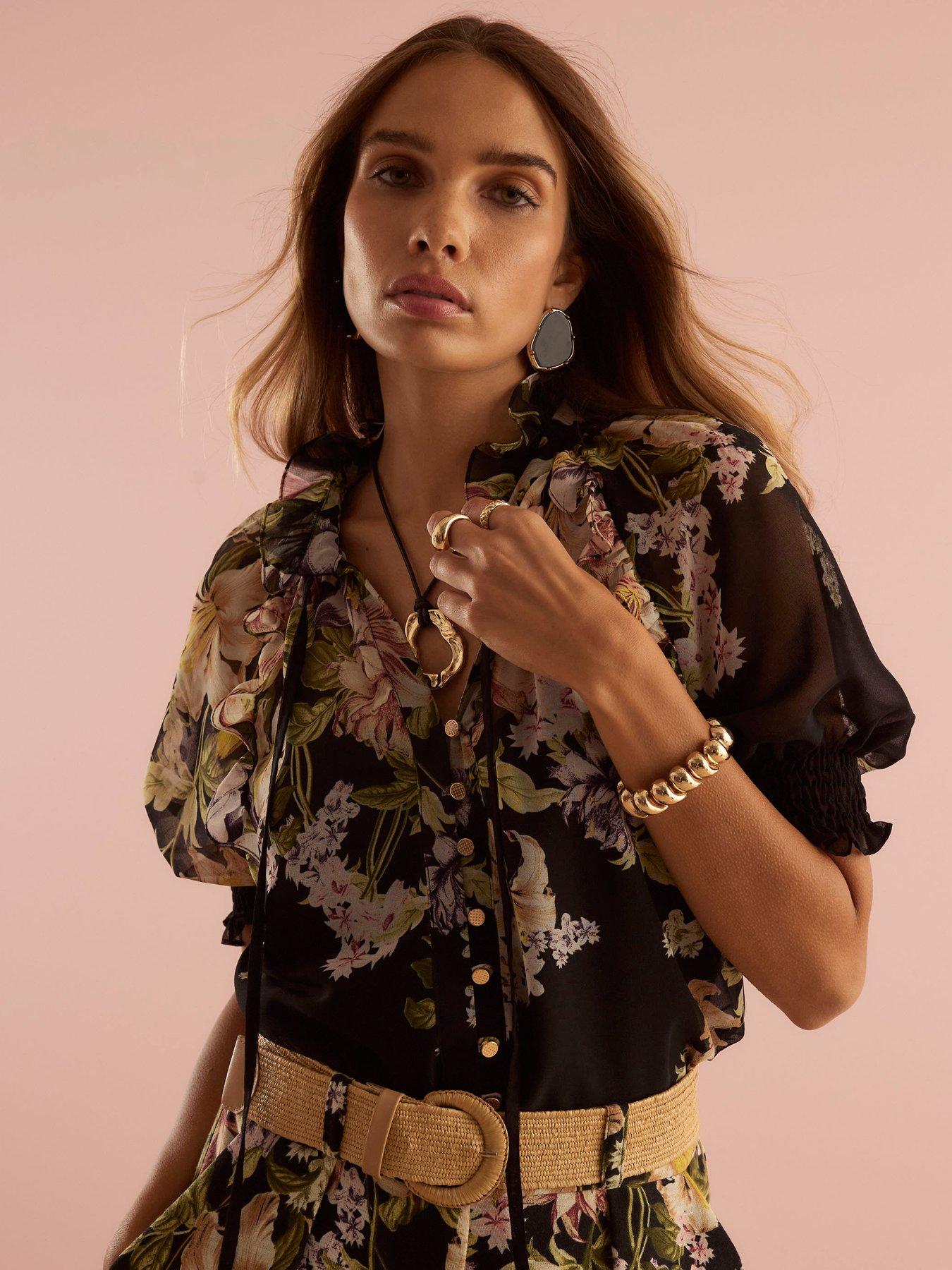 undefined Short Sleeve Flower Brunch Blouse - Black