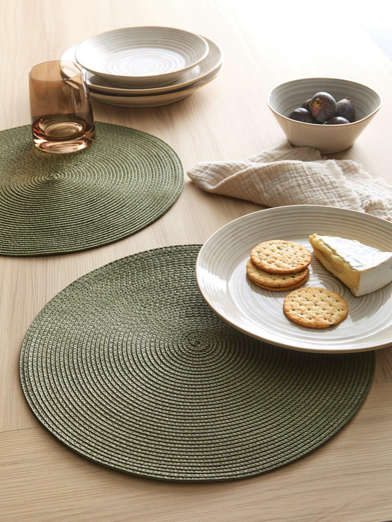 michelle-keegan-home-set-of-4-round-woven-placemats
