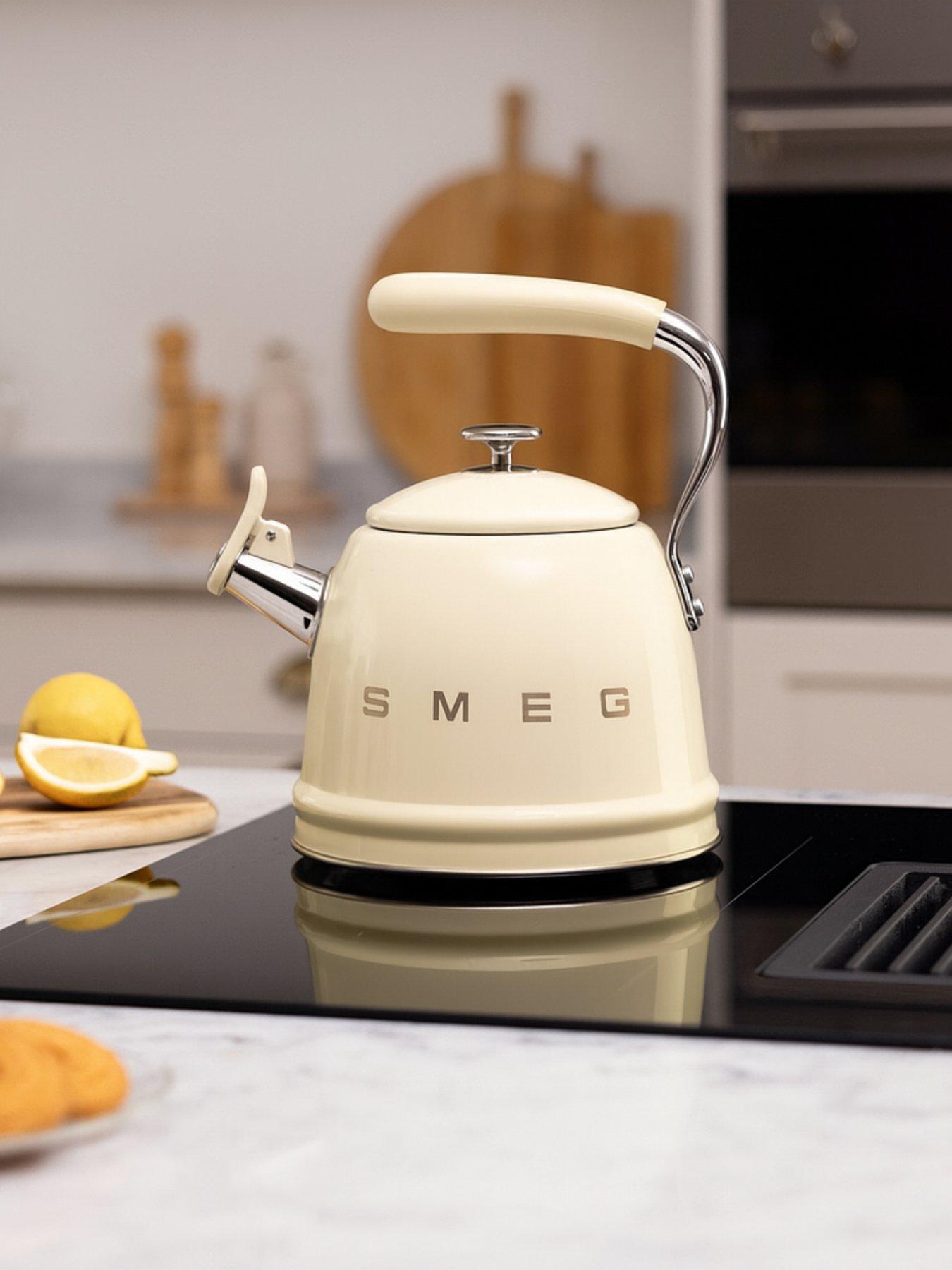 Smeg Whistling Kettle with Cool Touch Handle, 2.3L, Cream