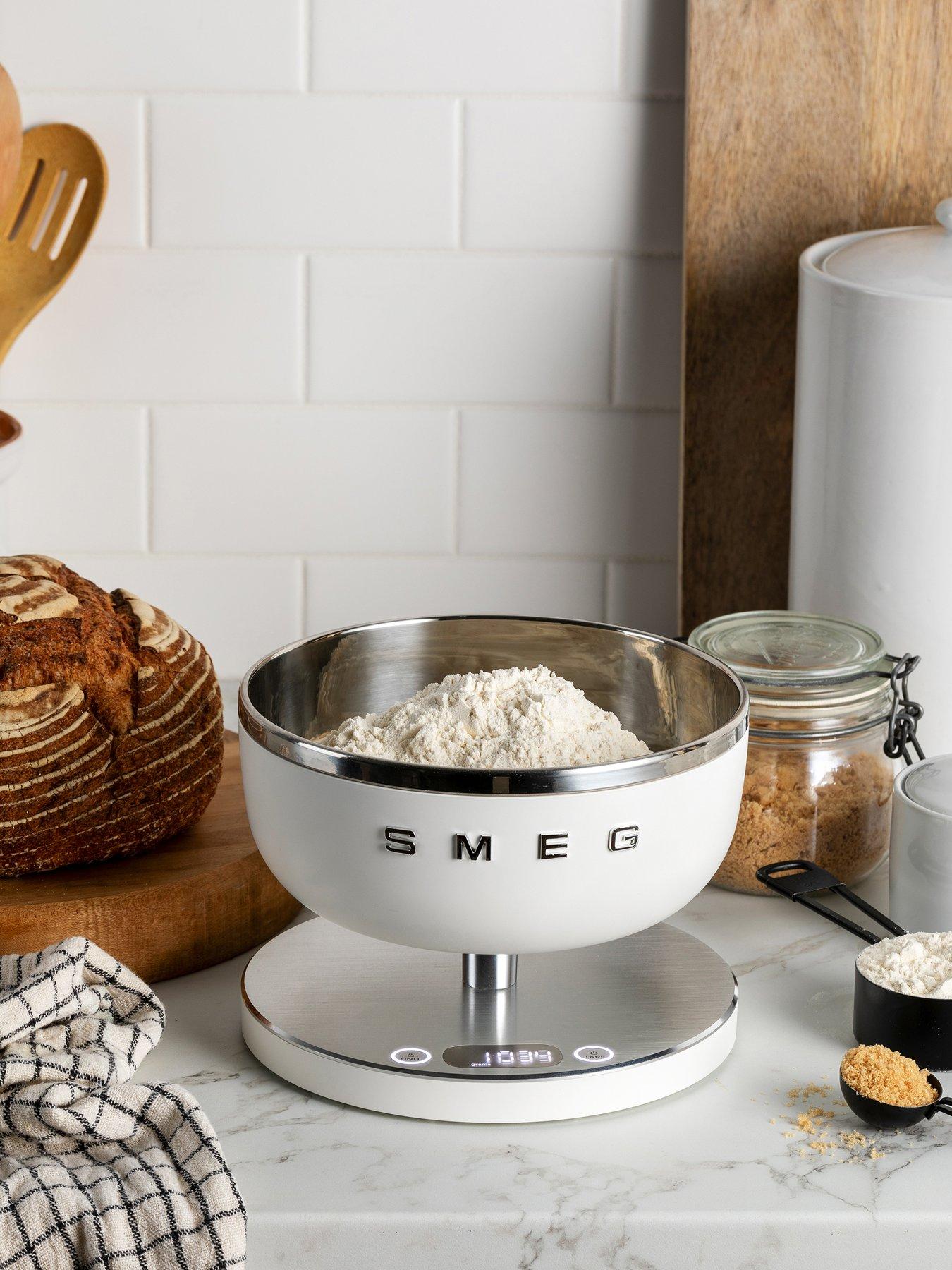 Smeg Digital Kitchen Scale with Removeable Bowl, Matte White