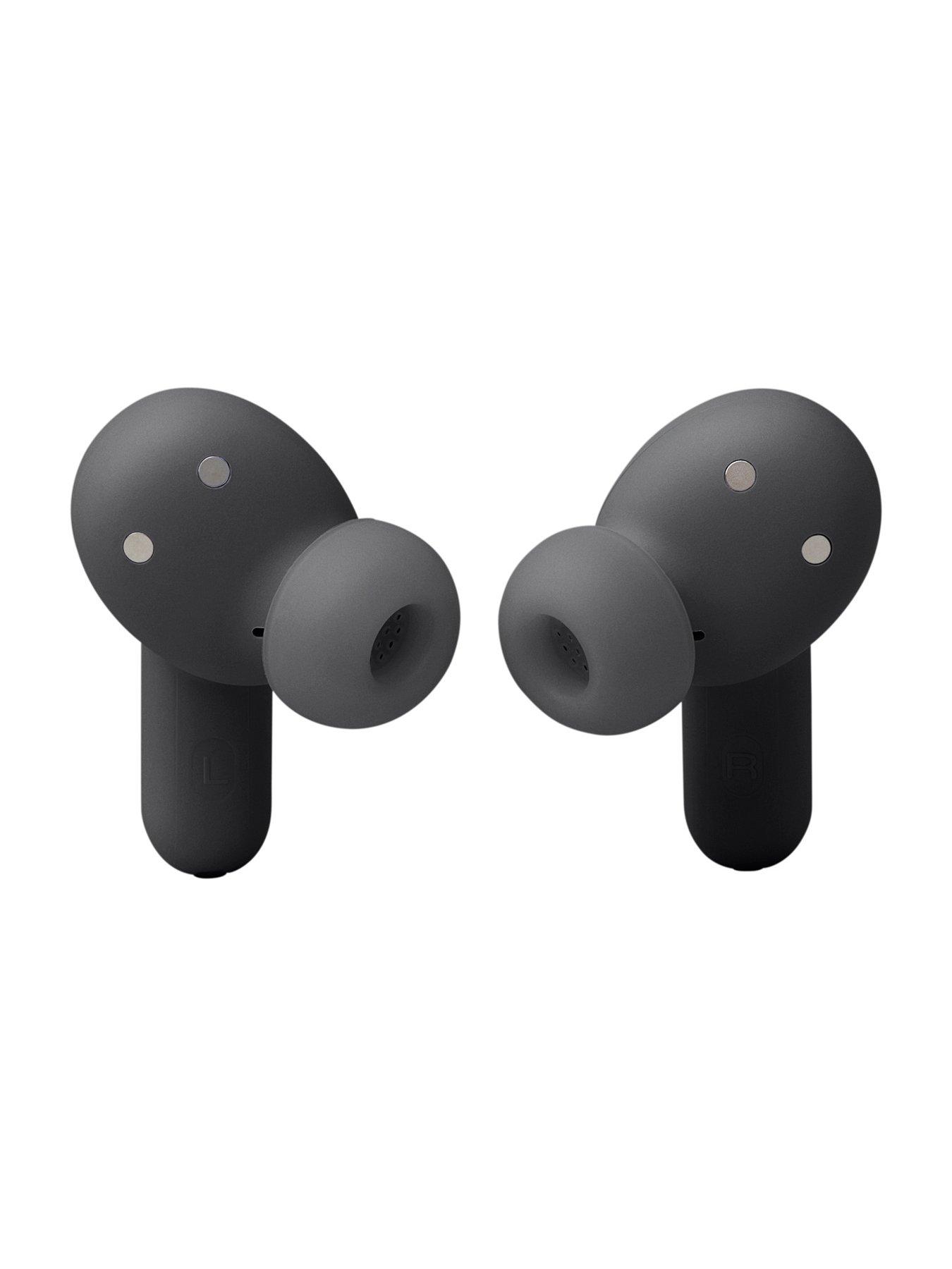 Image 7 of 7 of JBL LIVE BEAM3 -True Wireless NC Earbuds, Wireless Charging, Smart Case, Black