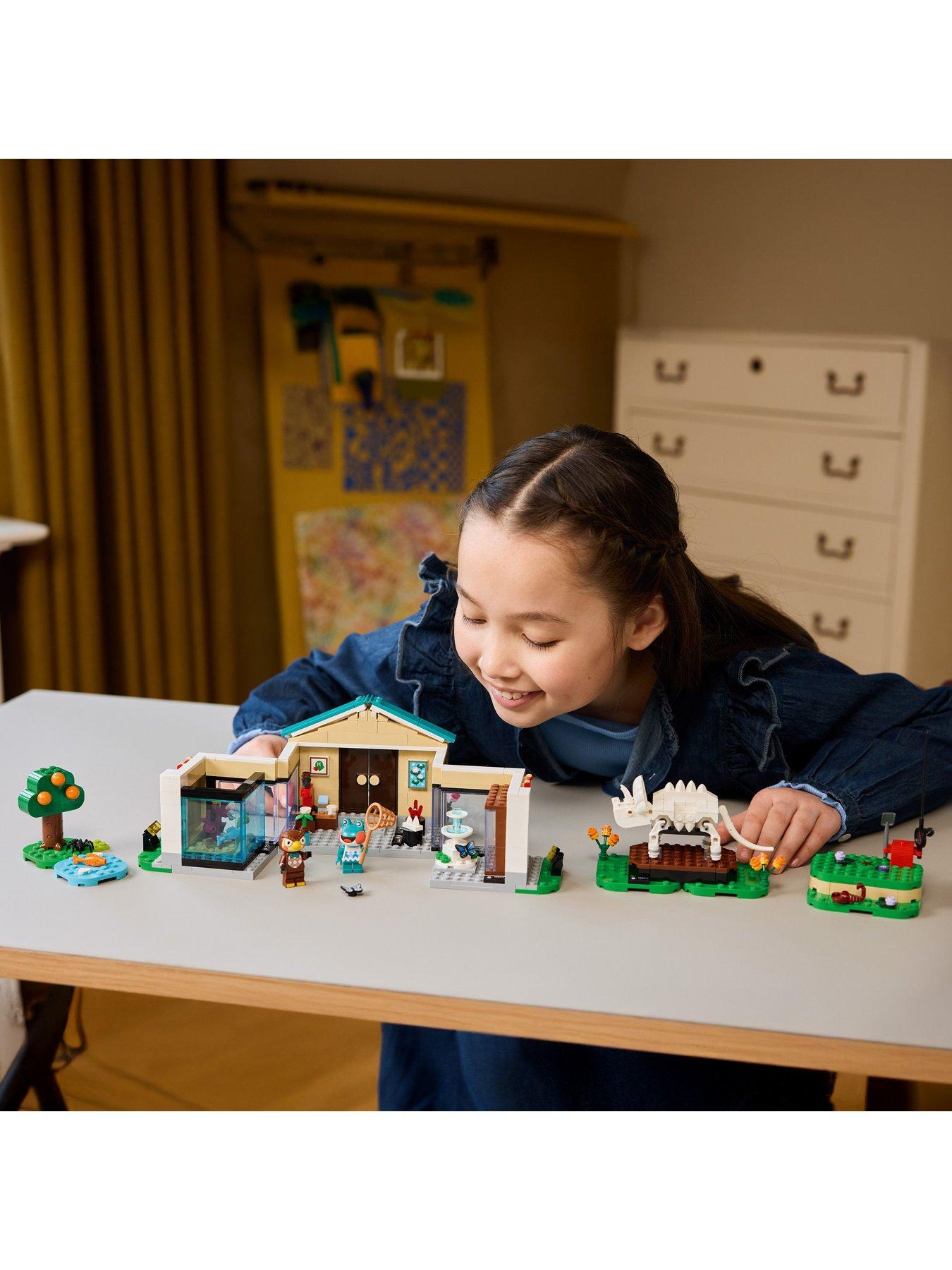 Image 2 of 8 of LEGO Animal Crossing Blathers&rsquo;s Museum Collection 77056
