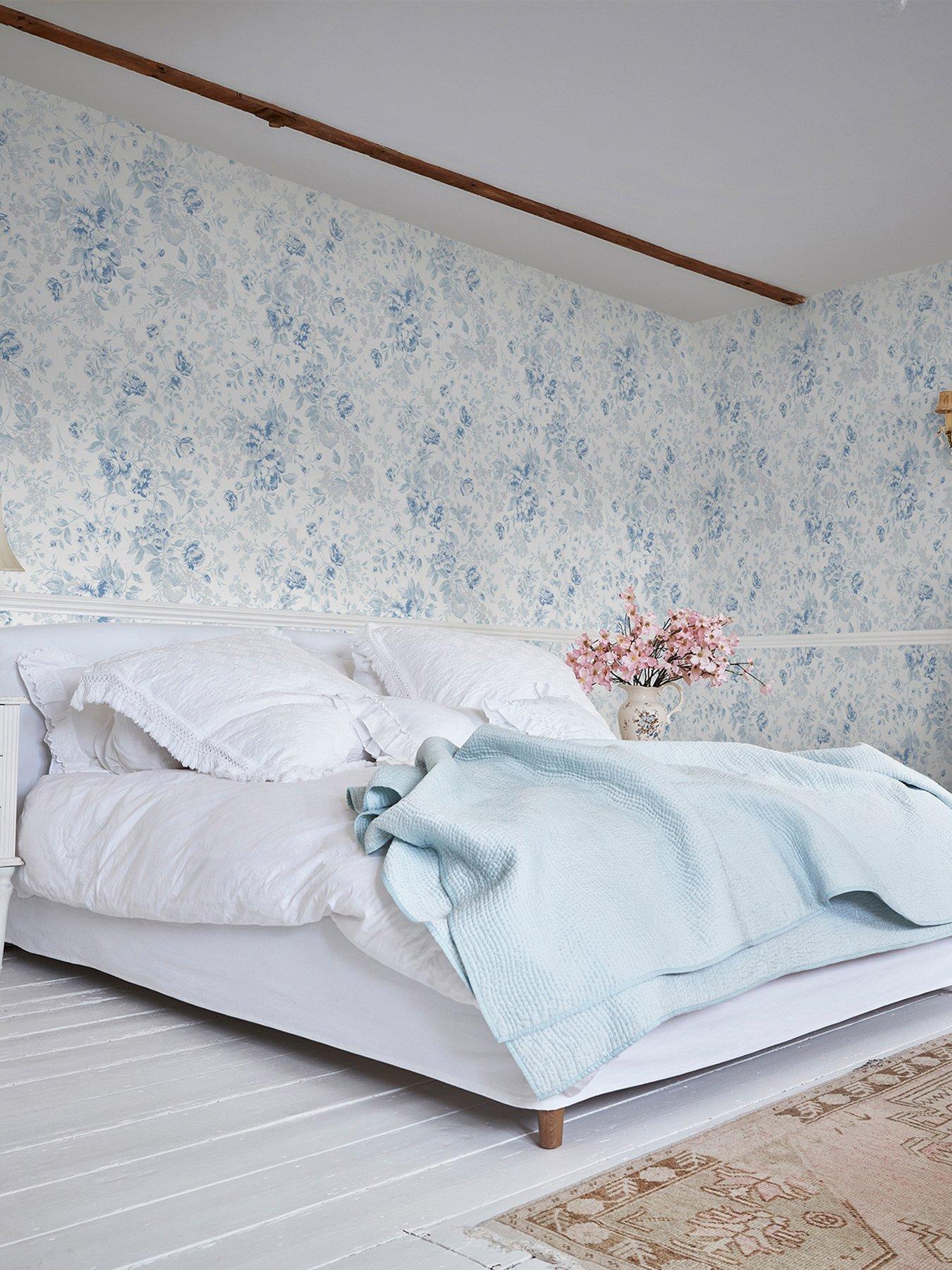 undefined Rachel Ashwell® Romantic Rose Wallpaper - Blue