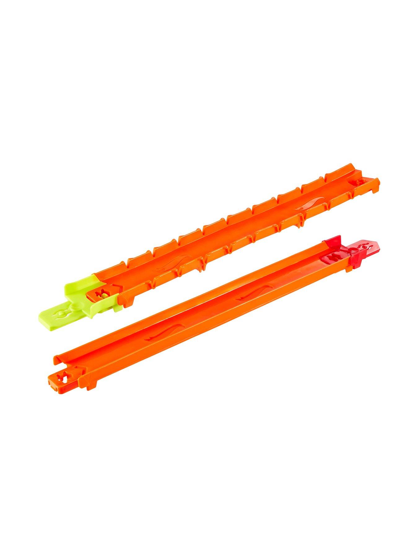 Image 5 of 7 of Hot Wheels Track Creator Track &amp; Car Starter Pack