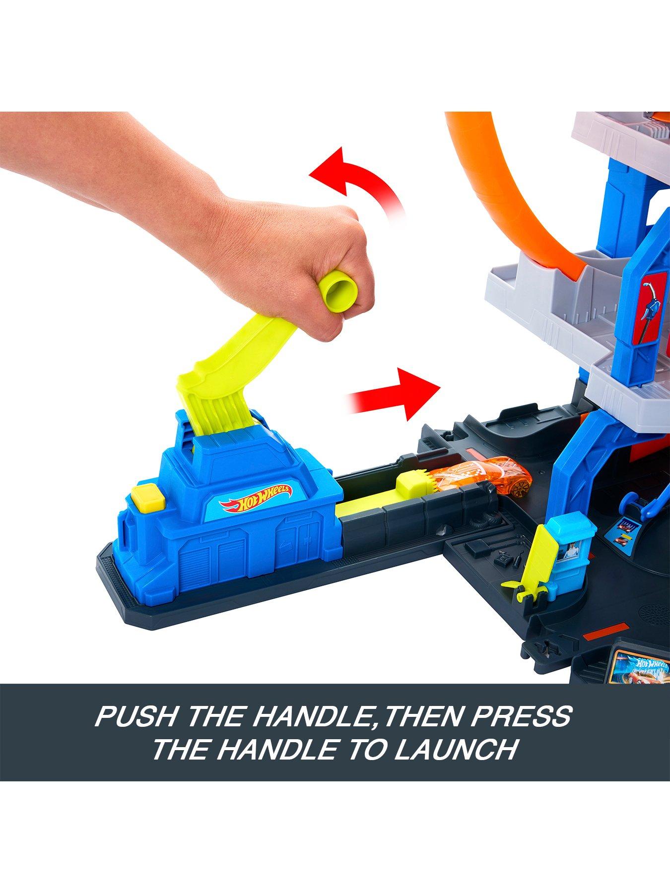 Image 4 of 8 of Hot Wheels Hot Wheels&reg; Mega Loop Garage&trade;