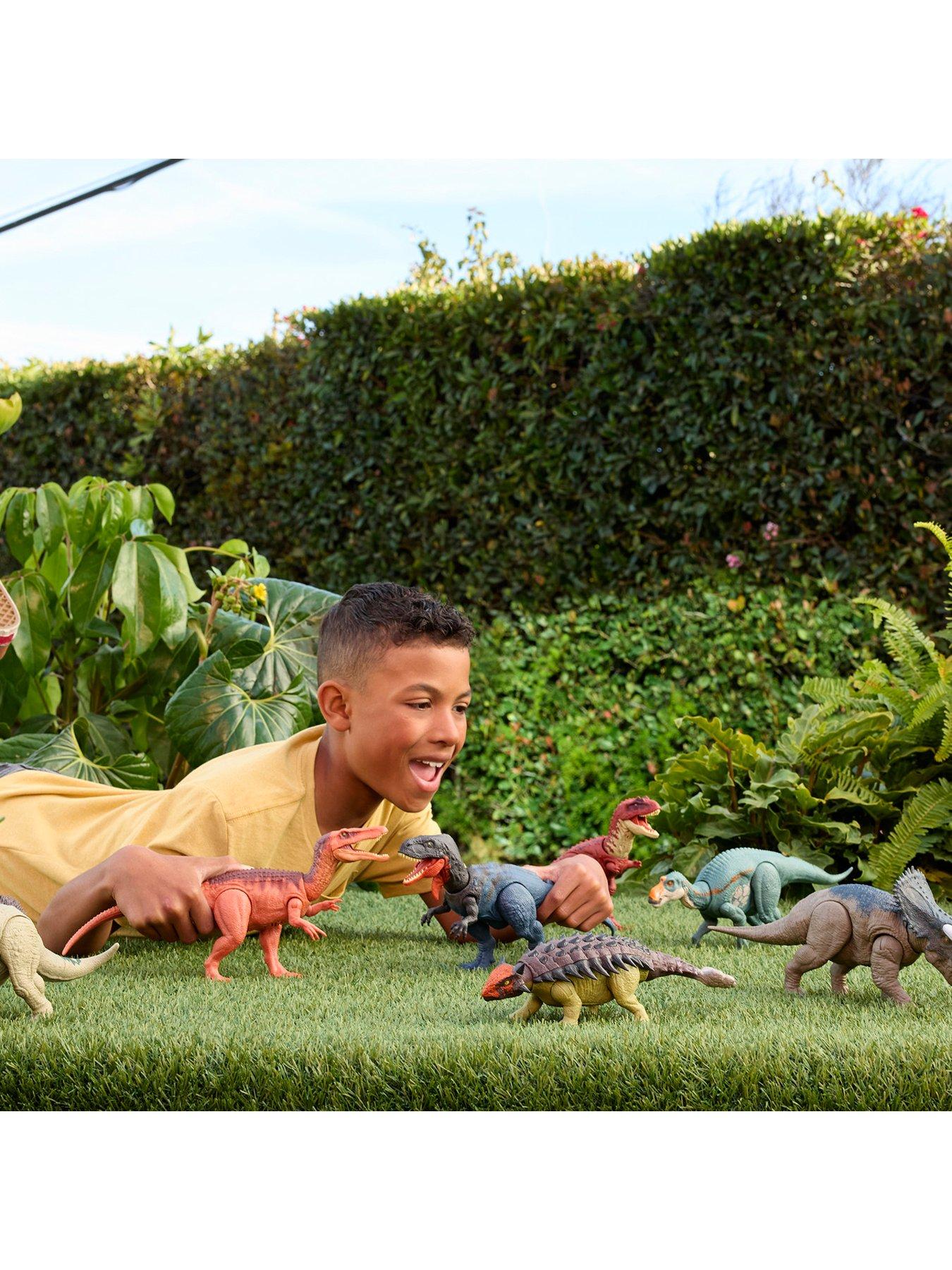 Image 2 of 8 of JURASSIC WORLD Saga Wild Roar&nbsp;-&nbsp;Maiasaura