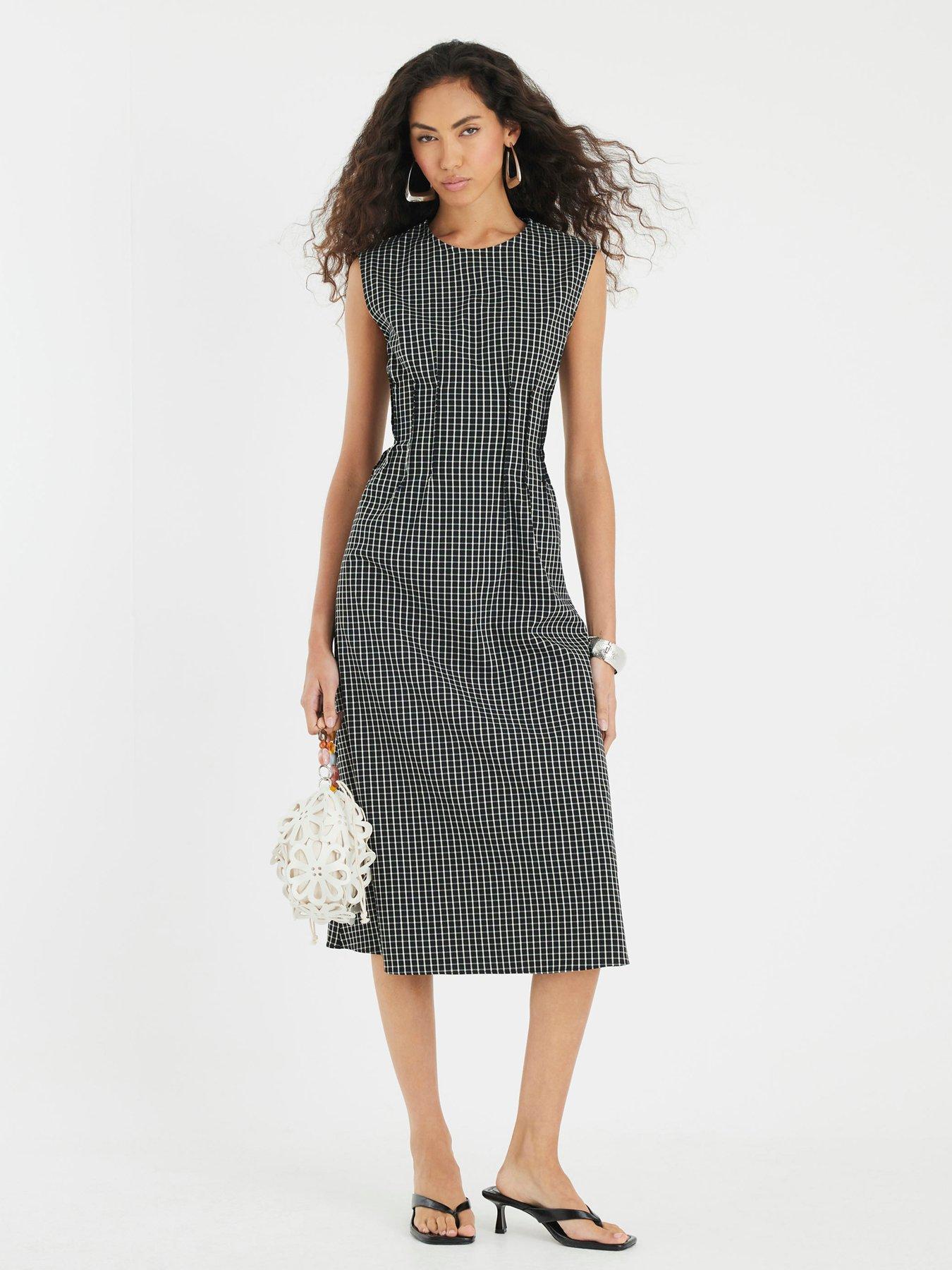 undefined Pintuck Midi Check Midi Dress - Black
