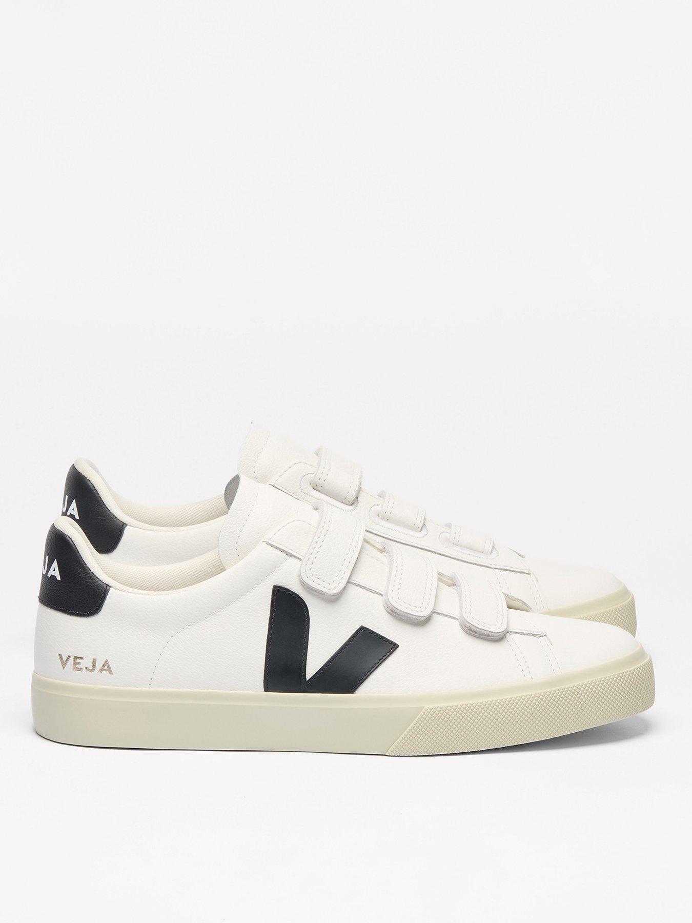 Veja Unisex Recife Logo Leather Trainer, White, Size 8, Men