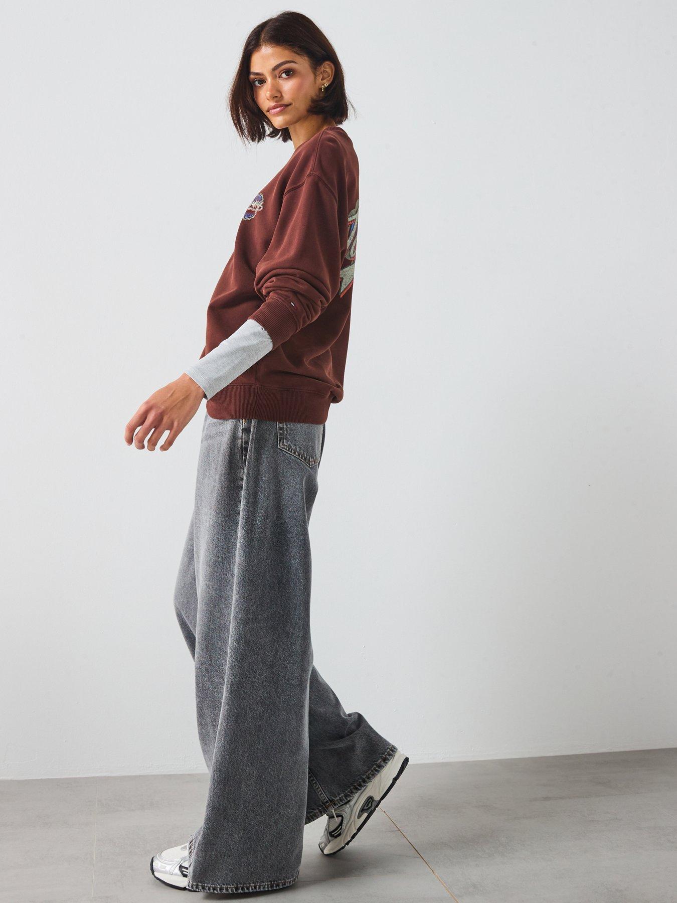Image 3 of 6 of Tommy Jeans Heart Logo Crew Sweater - Brown