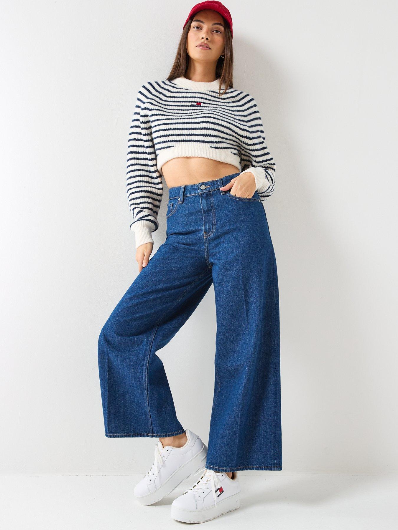 Image 3 of 5 of Tommy Jeans Crop Badge Detailed Sweater - White
