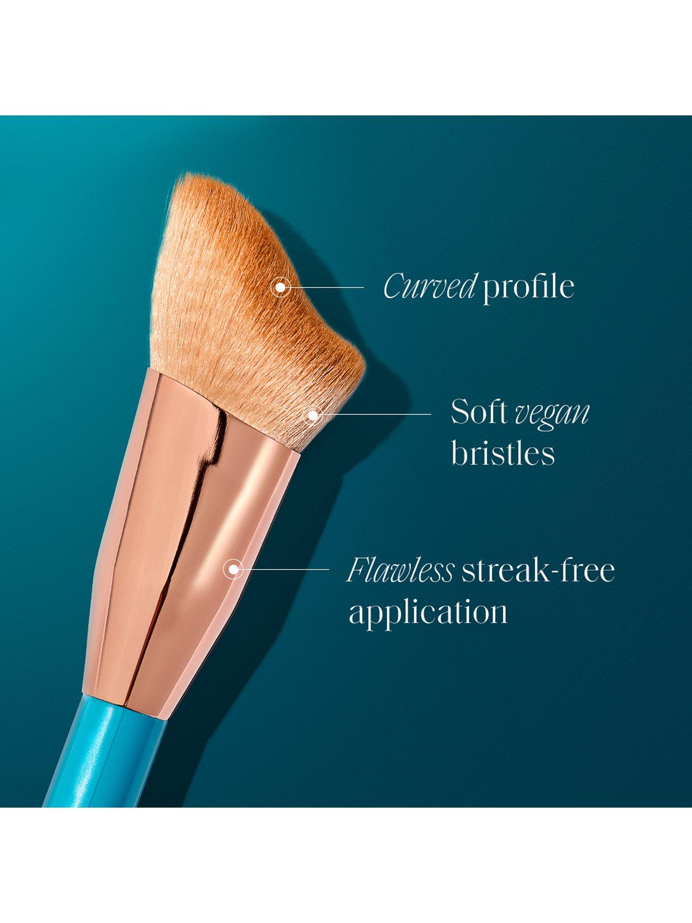 Image 4 of 8 of St Tropez ST. TROPEZ Ultimate Tan Face Brush