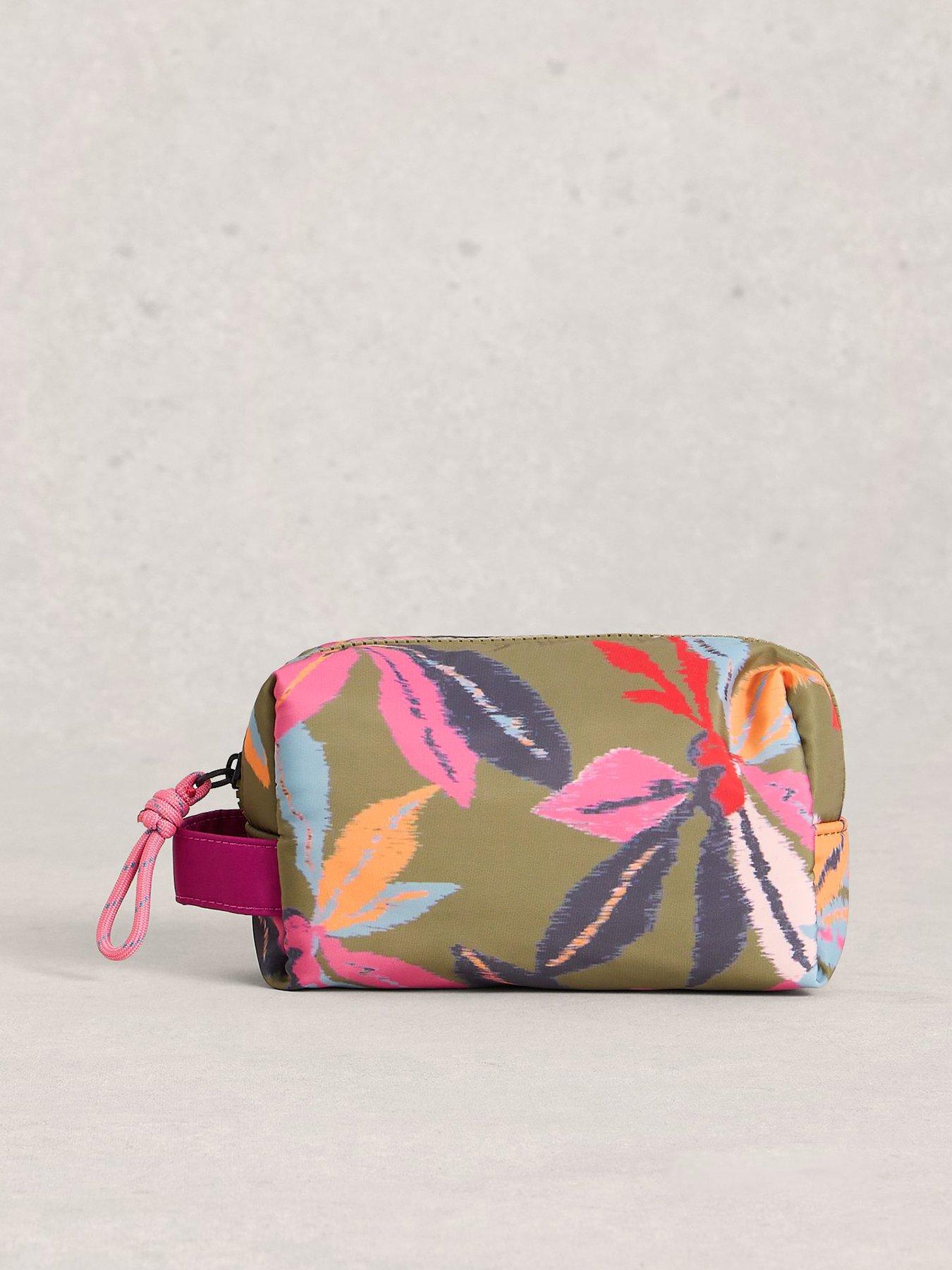 undefined Printed Meadow Toiletry - Green