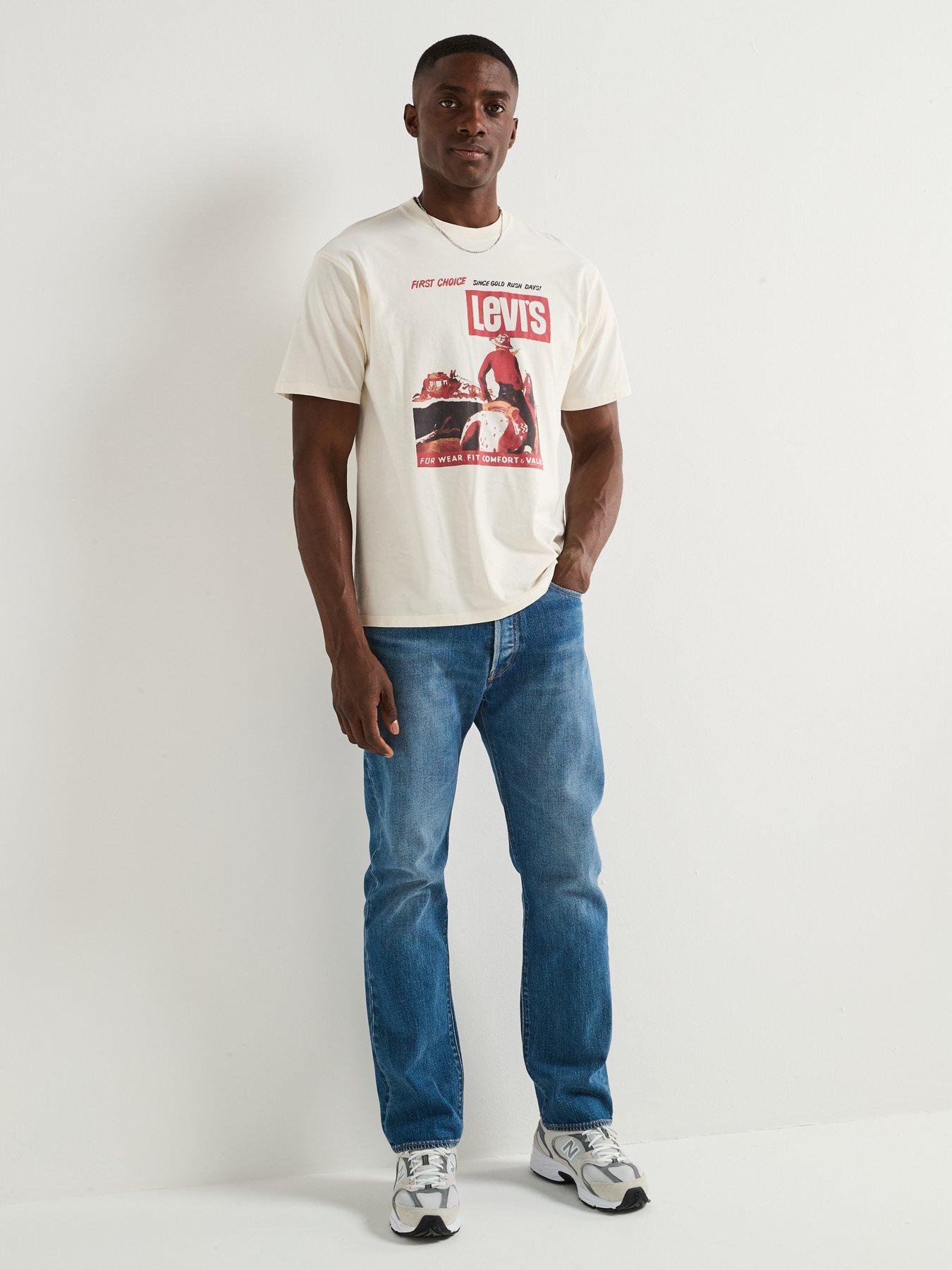 Image 3 of 6 of Levi's Short Sleeve Vintage Fit Graphic T-Shirt- White