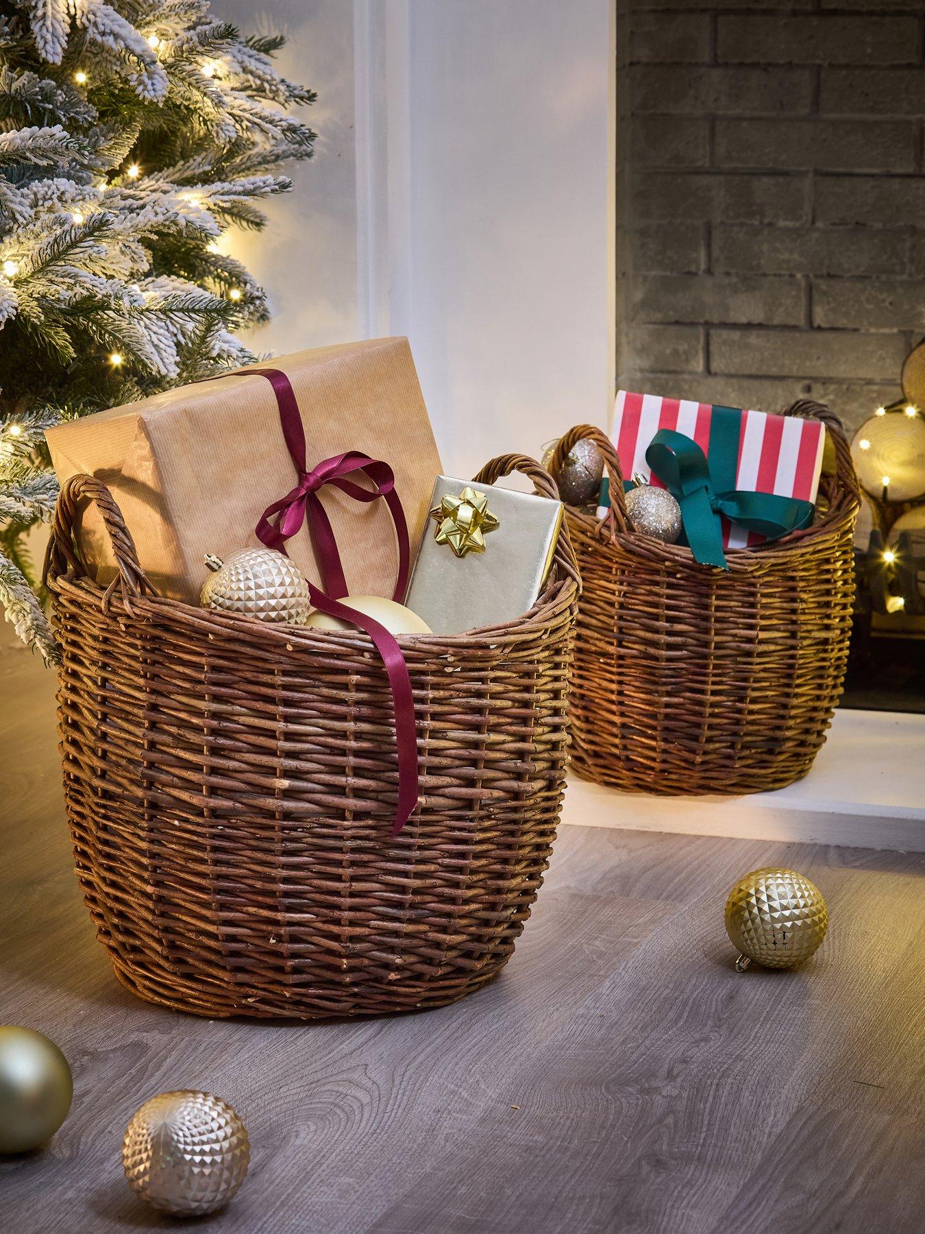 Festive Set Of 2 Wicker Baskets