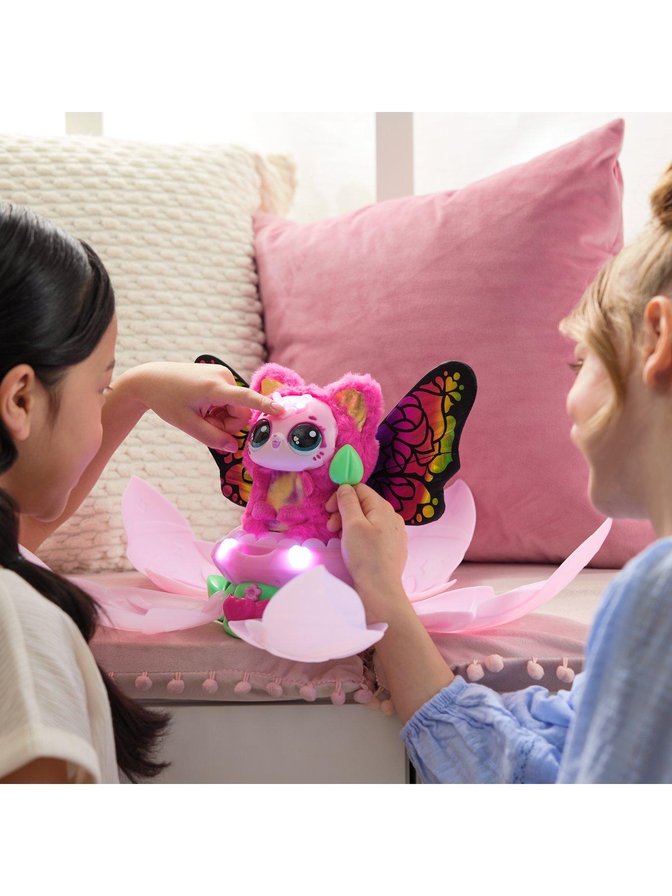 Image 5 of 7 of Hatchimals Alive Bloom Surprise Kittyfly