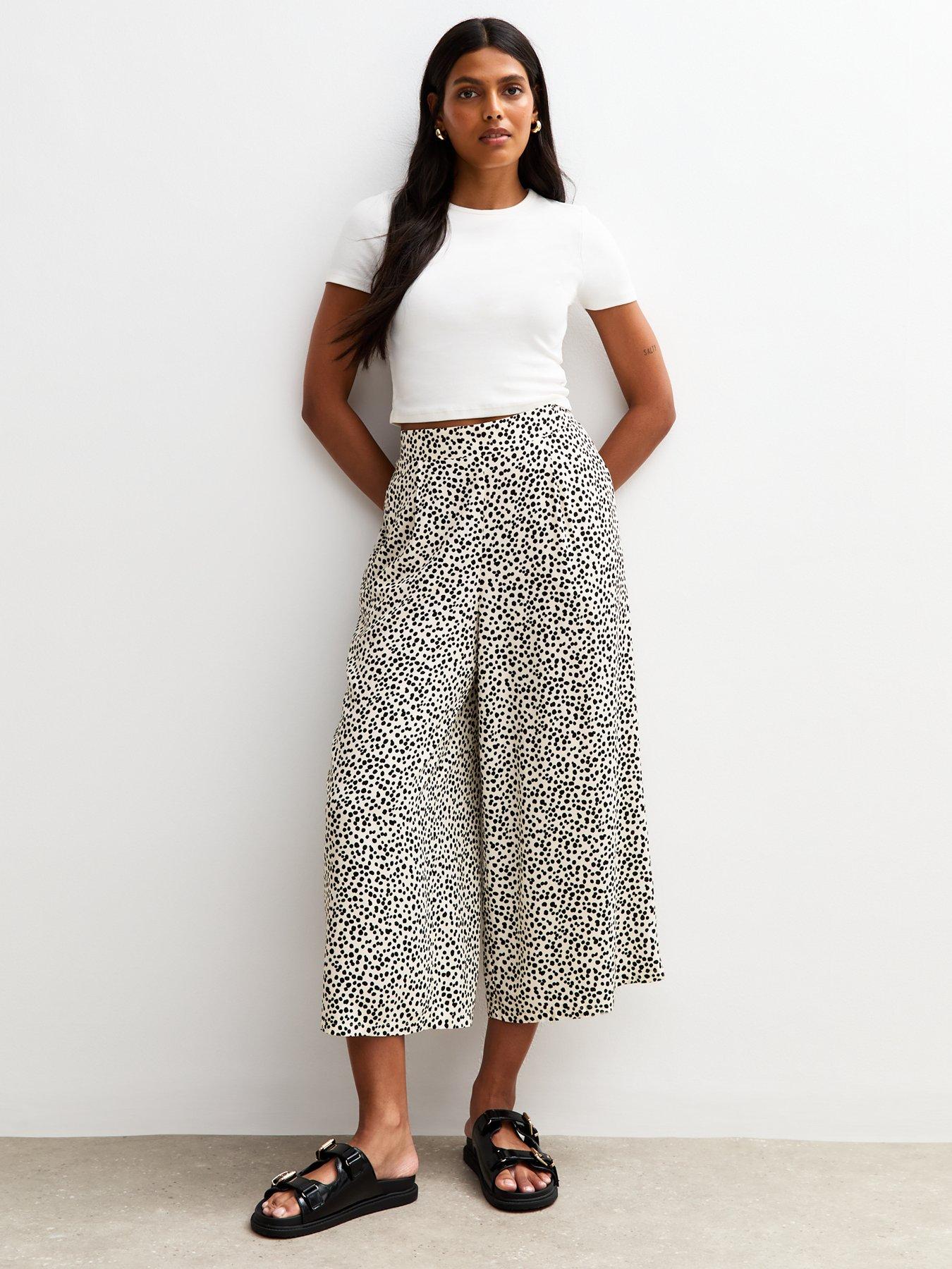 undefined Dalmatian Print Cropped Wide Leg Trousers - White
