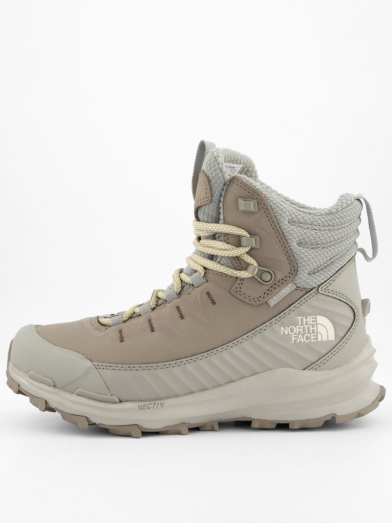 undefined Women's Vectiv Fastpack Insulated Boots - Beige