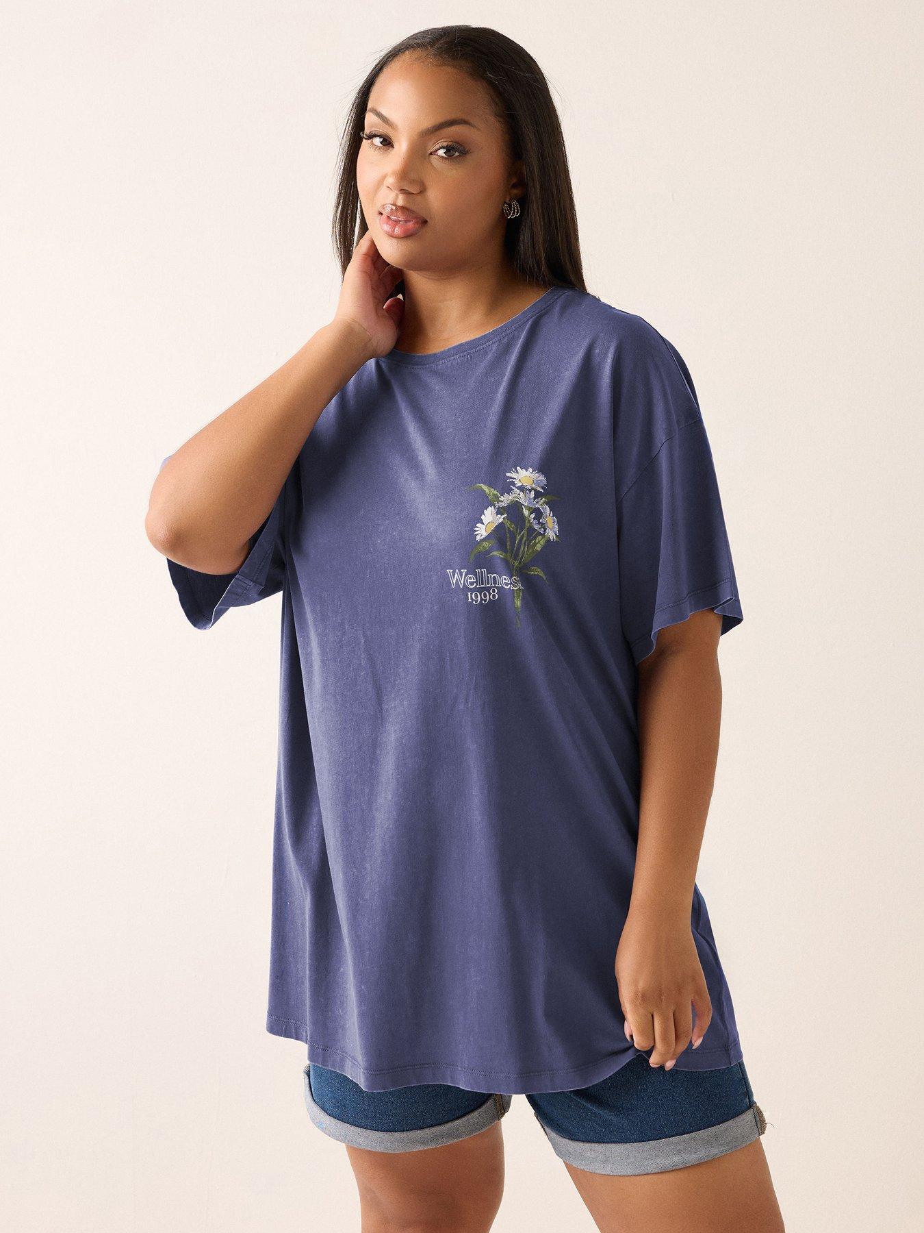 undefined Curve Wellness Daisy Printed T-Shirt - Blue