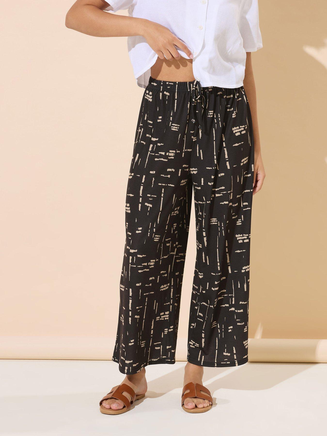 undefined Petite Wide Leg Crop Trouser - Black