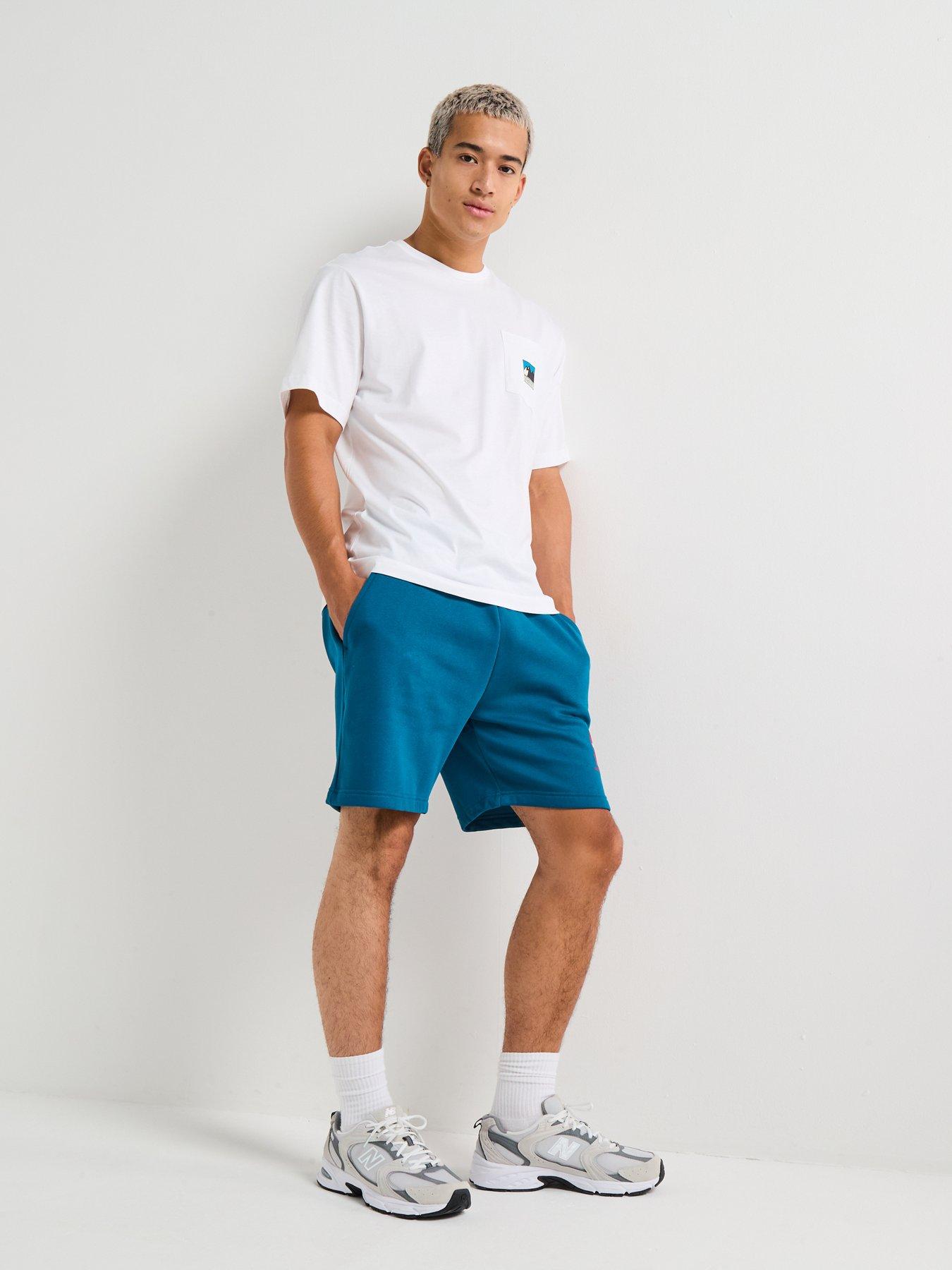 Image 3 of 6 of The North Face Men's Mountain Logo Relaxed Pocket T-Shirt - White
