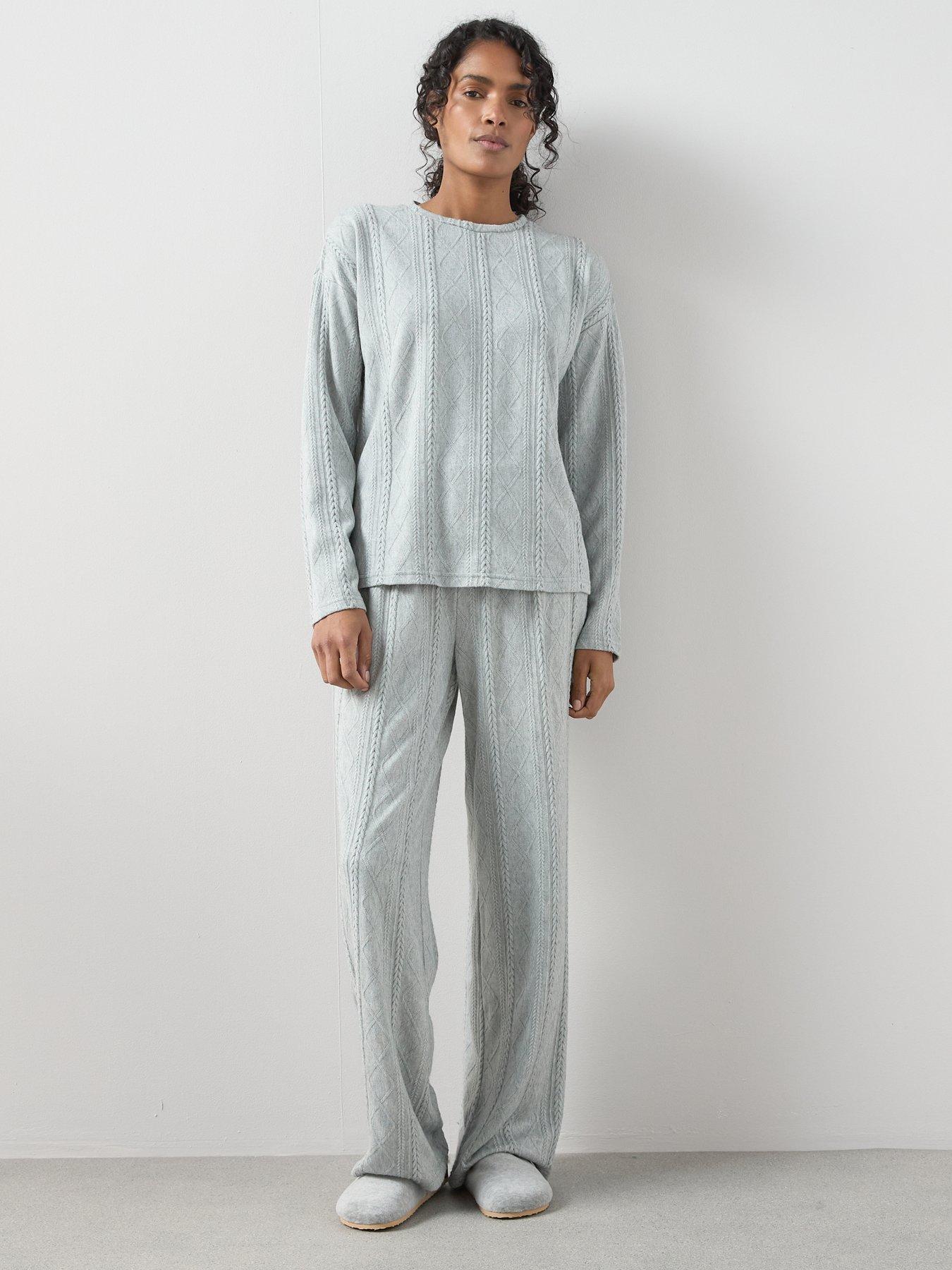 Image 3 of 6 of The Very Collection Cable Knit Long Sleeve And Wide Leg Lounge Set - Grey