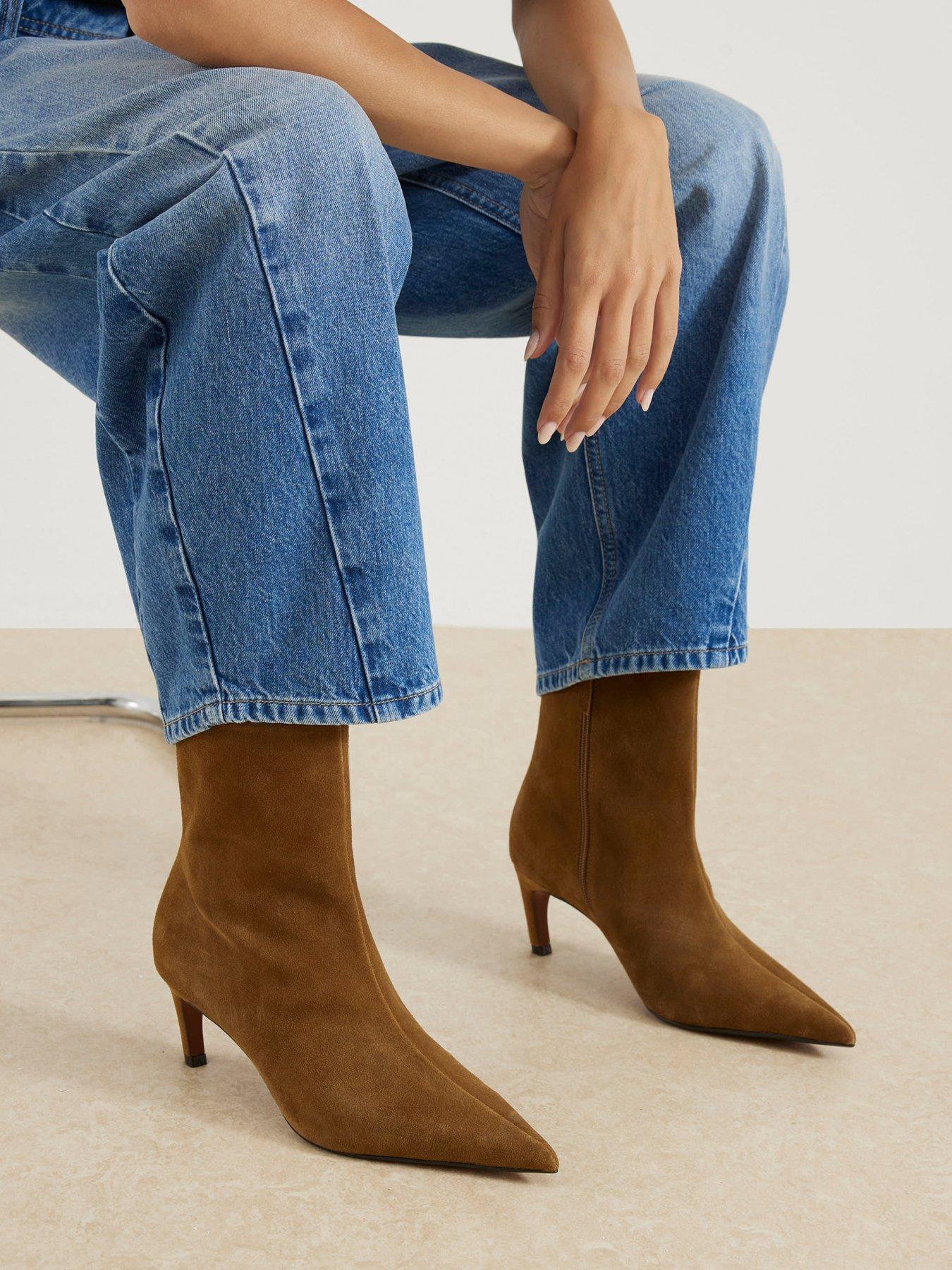 undefined Point Toe Kitten Heel Boot - Brown