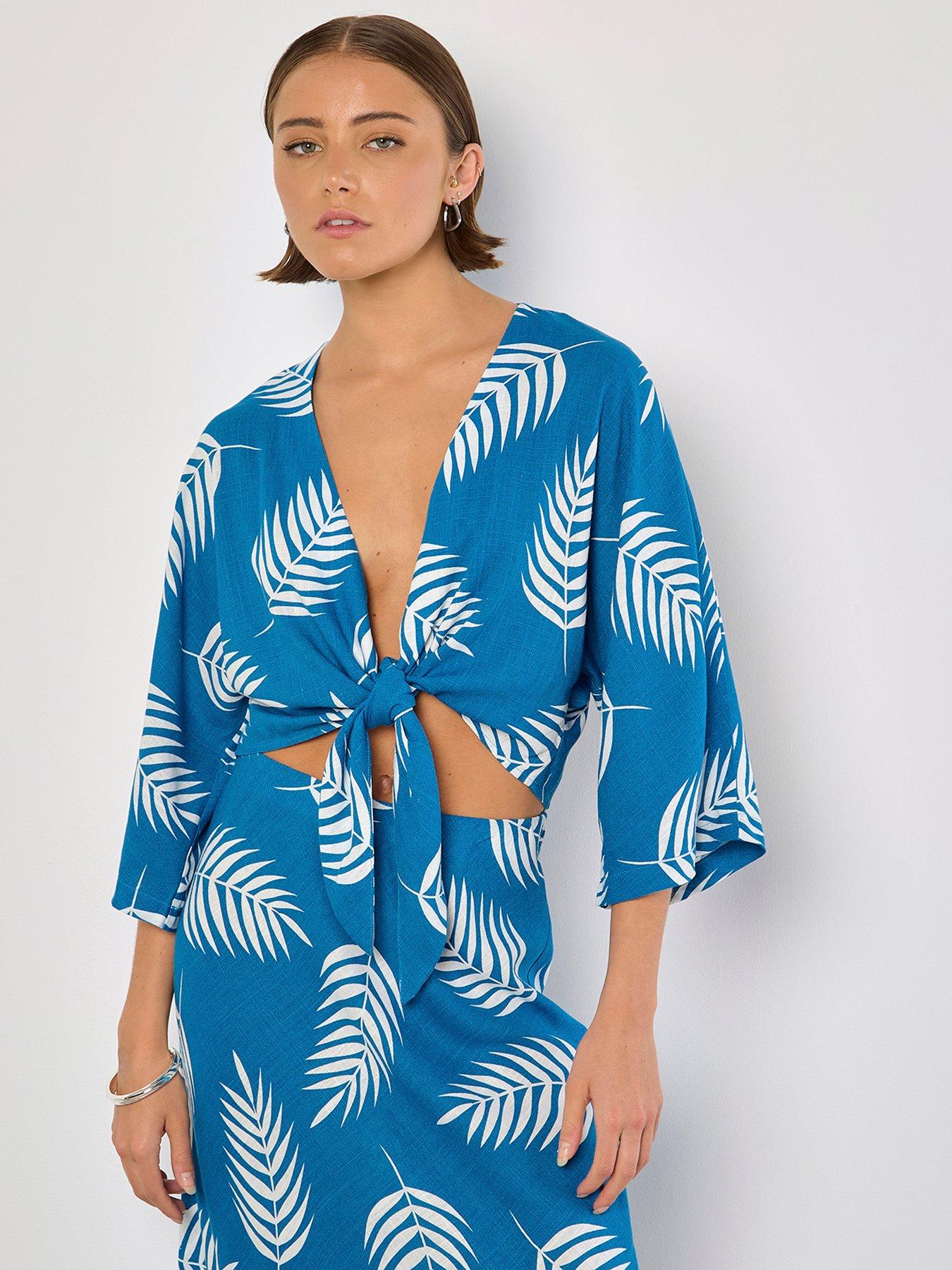 undefined Tropical Leaf Tie Hem Crop Top - Blue
