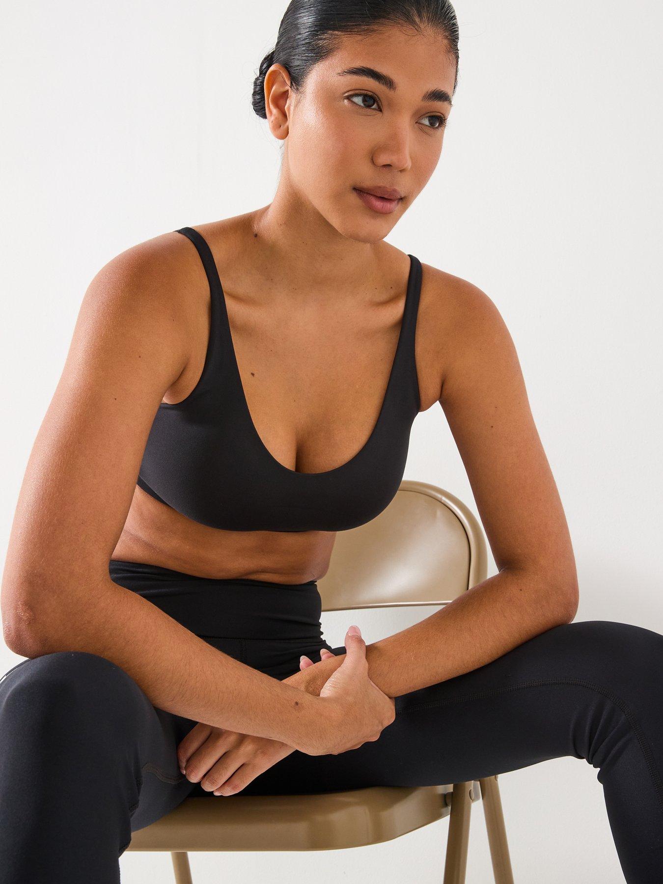 UNDER ARMOUR Womens Training Motion Bra - Black