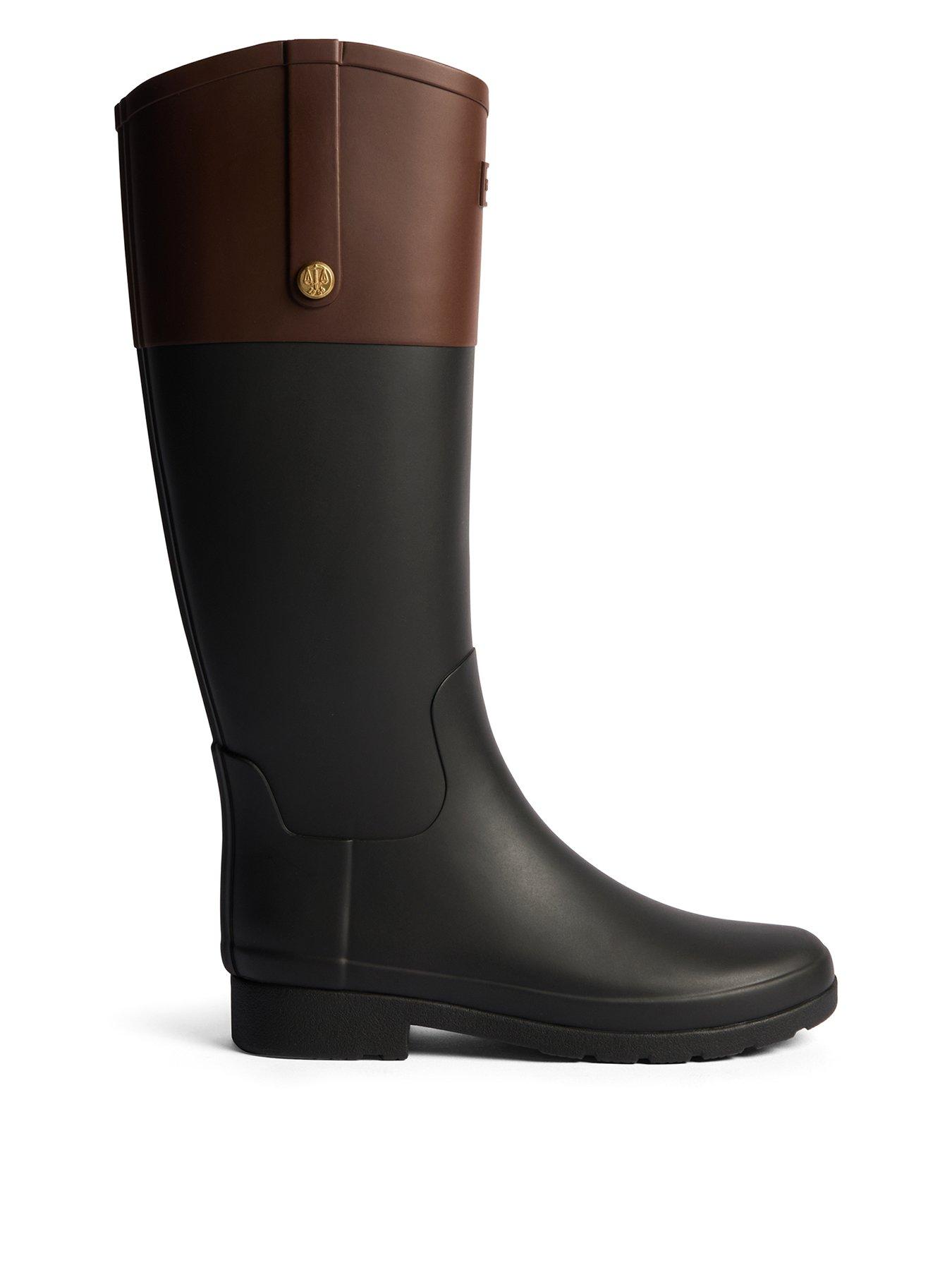 Hunter Refined Gold Trim Riding Wellington Boot- Black