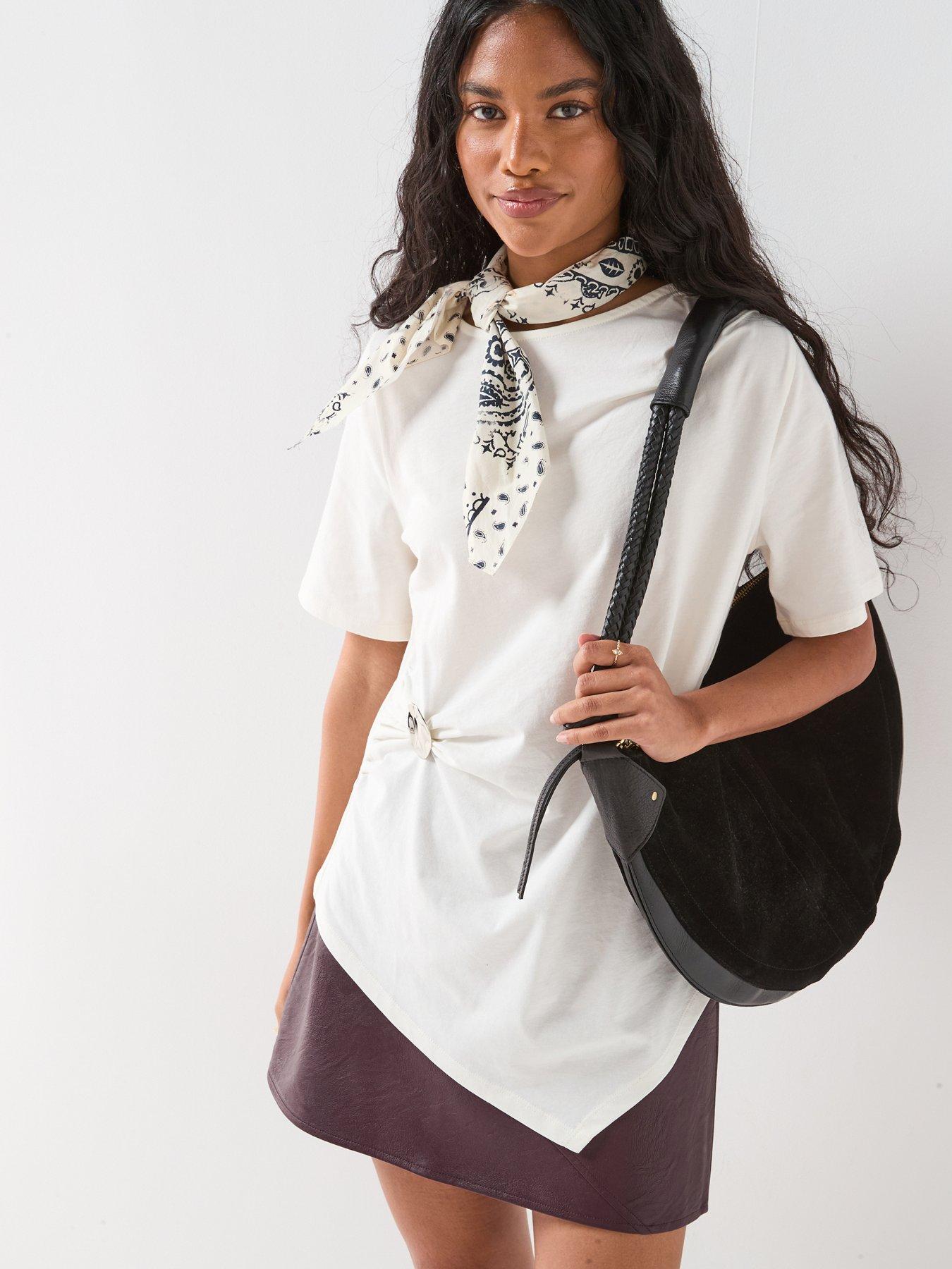 undefined Asymmetric Metal Trim Detail T-shirt - Neutral