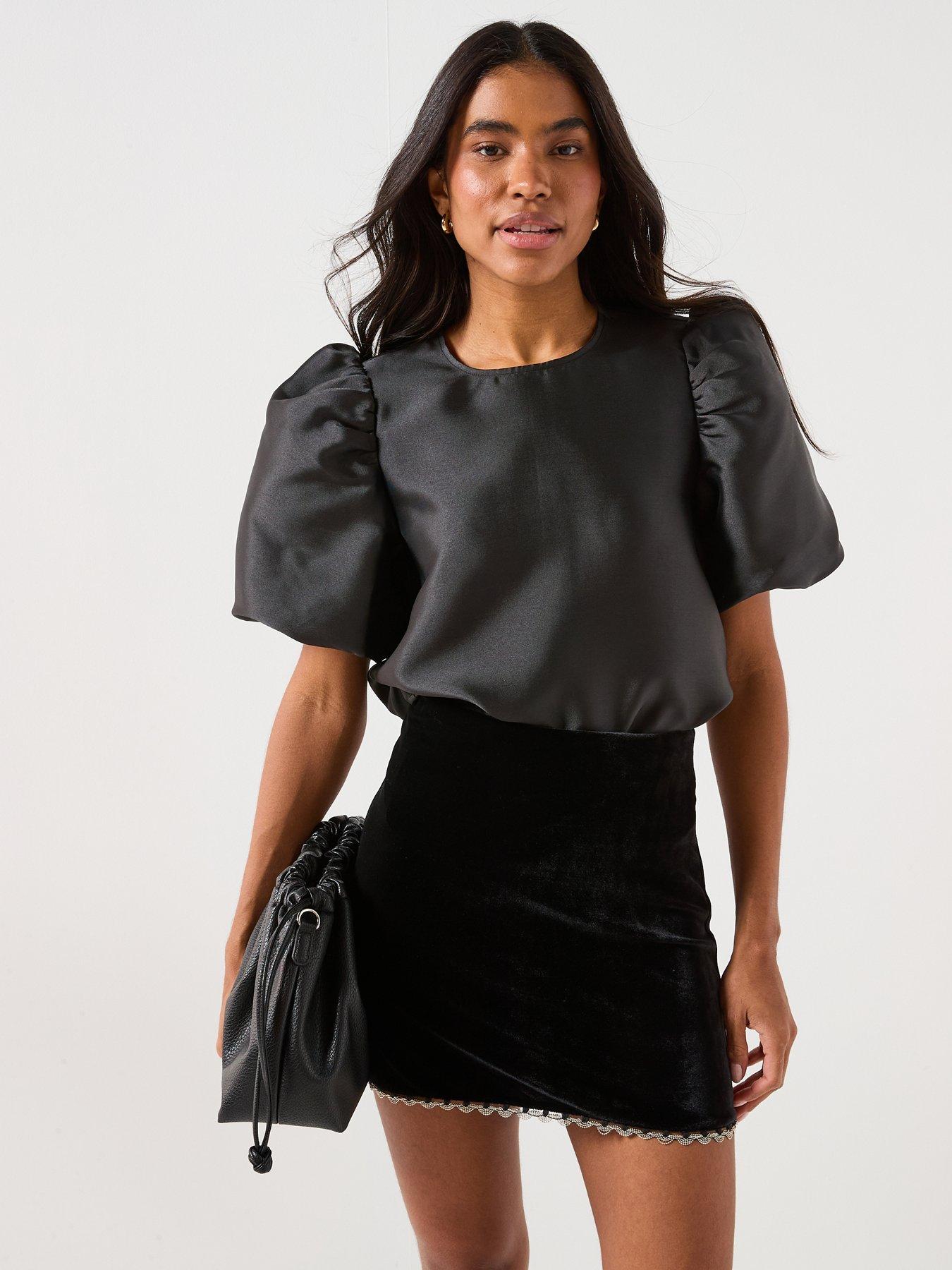Only Manny 2/4 Heavy Satin Top - Black | Very