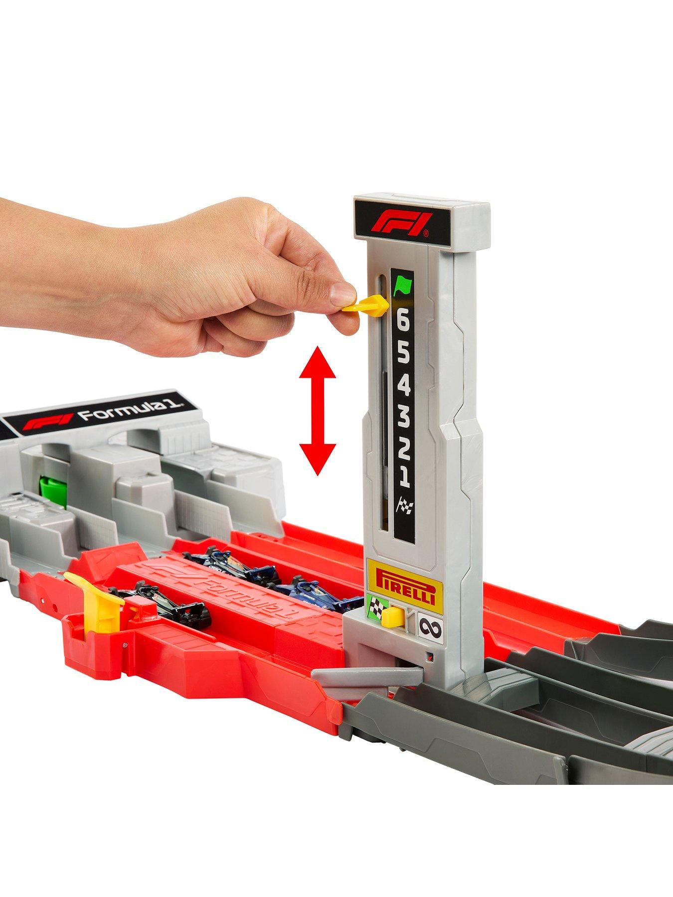 Image 5 of 7 of Hot Wheels Racing&trade;&nbsp;Formula 1&reg; Grand Prix Circuit