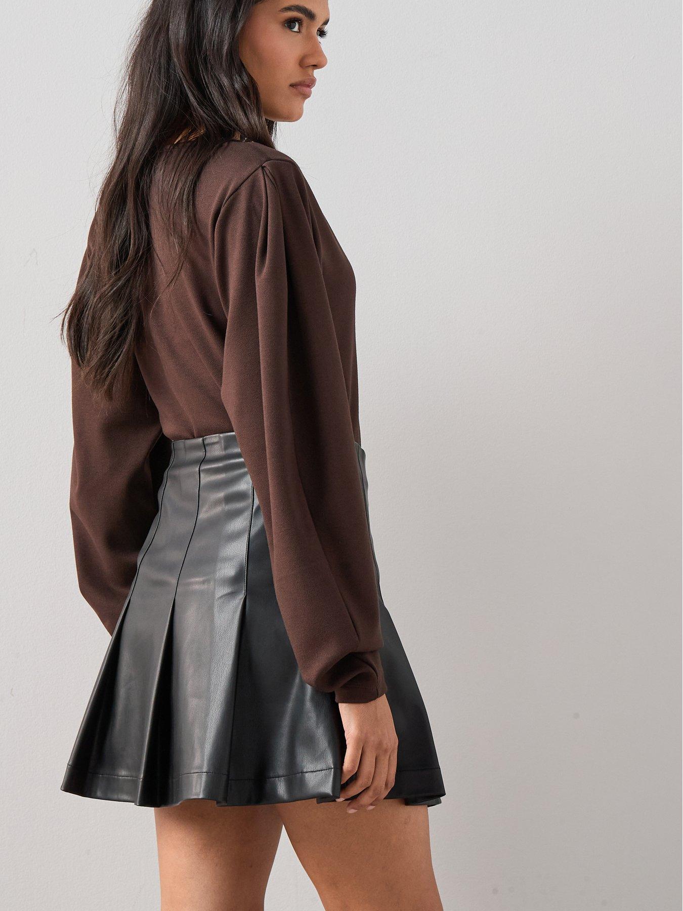 Image 6 of 7 of The Very Collection Pu Pleated Mini Skirt - Black