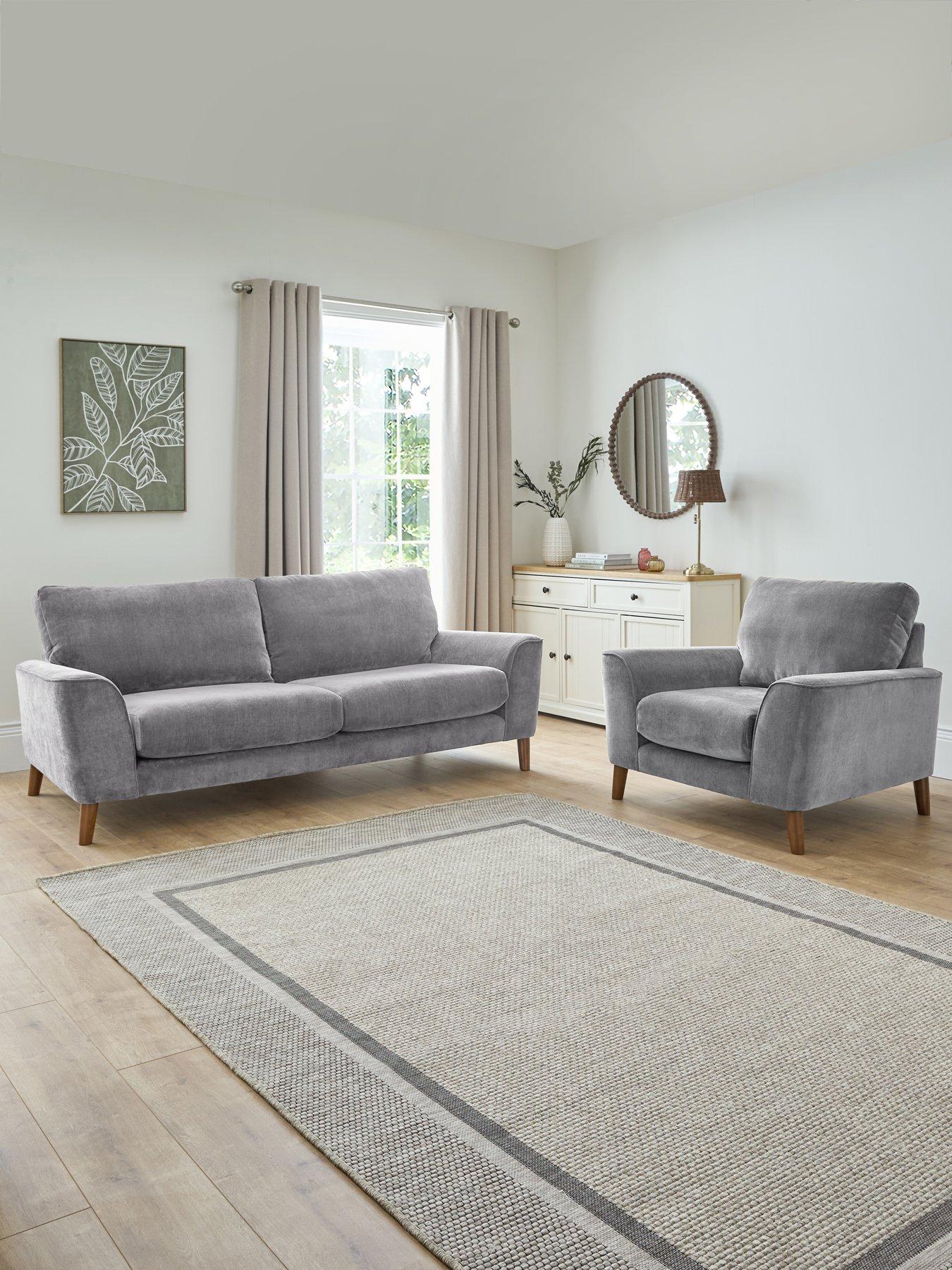 The Very Collection Aiyanna 3 + Chair