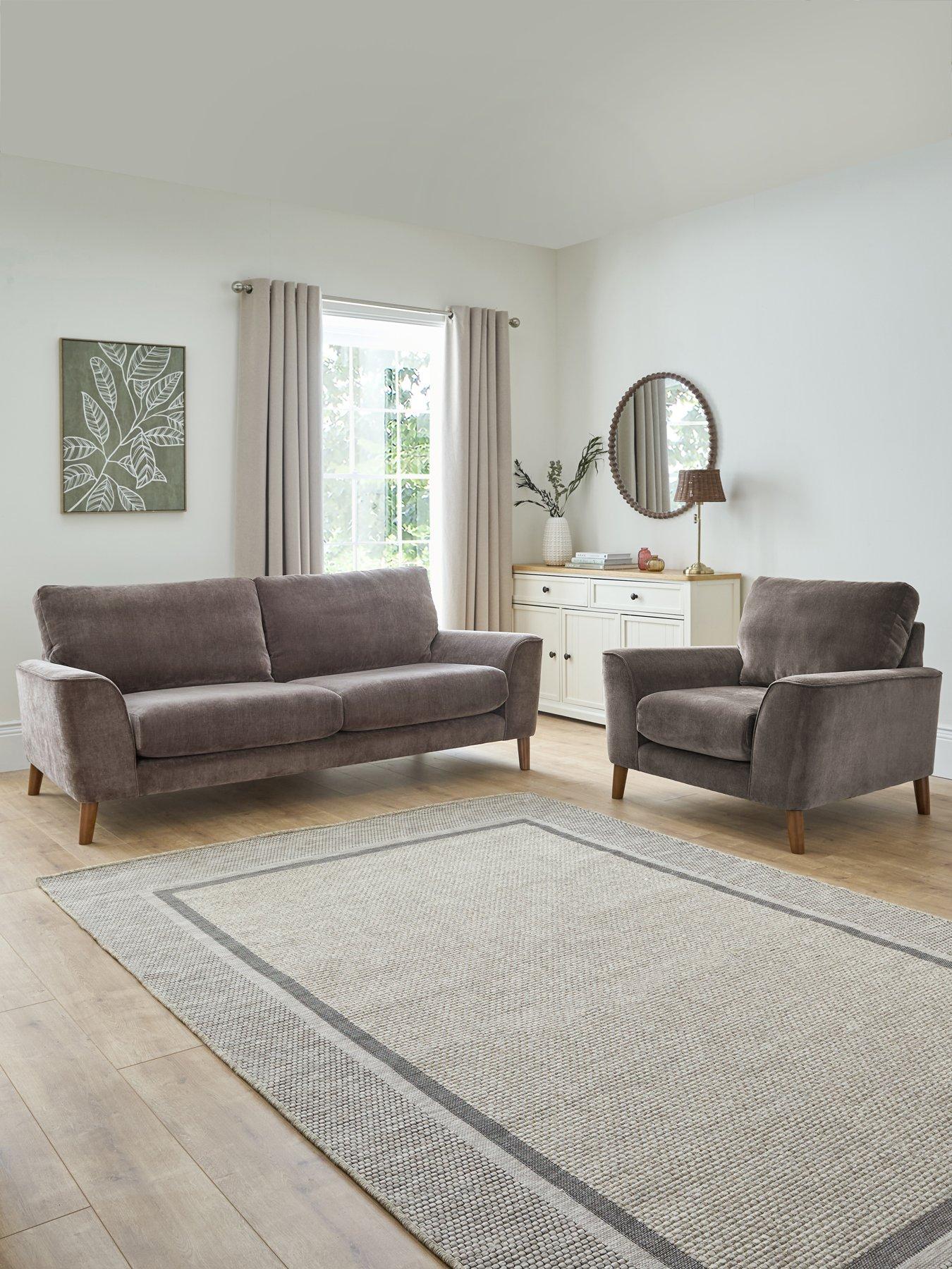 The Very Collection Aiyanna 3 + Chair