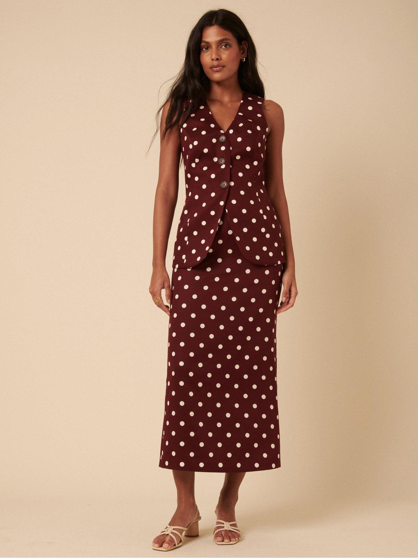 undefined Theta Waistcoat - Brown