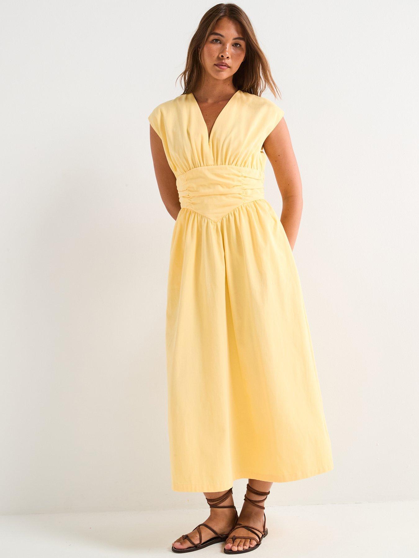 Image 3 of 5 of V by Very Shirred Waist V-Neck Midaxi Dress - Yellow