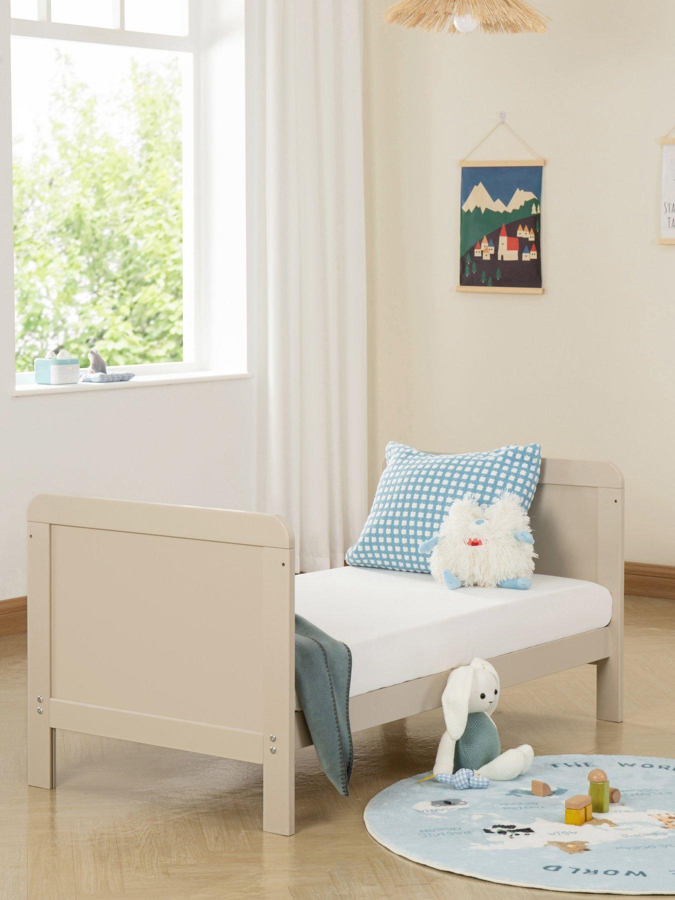 Image 3 of 6 of Babymore Caro Urban Mini Cot Bed - Cashmere
