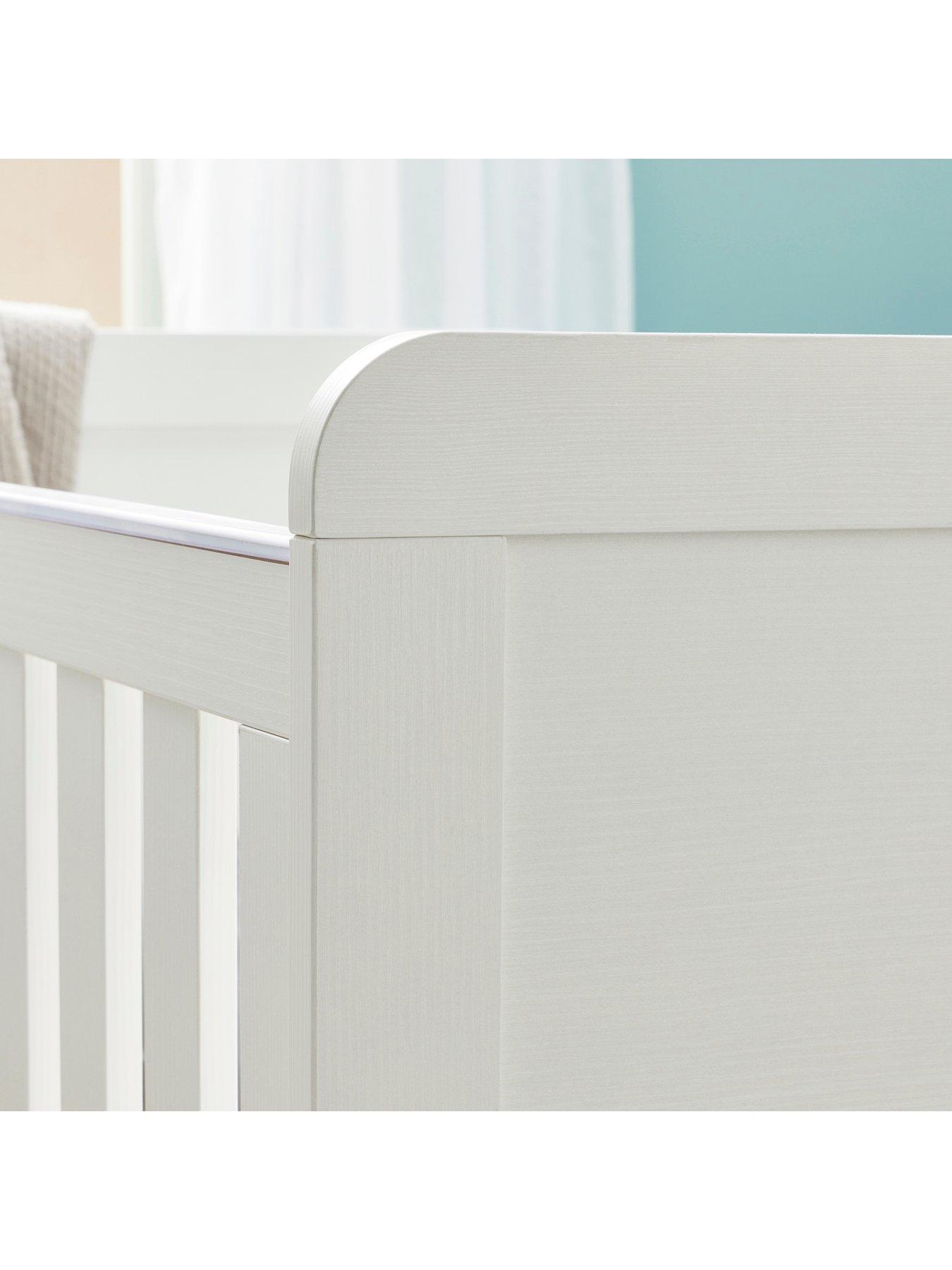 Image 4 of 6 of Babymore Caro Cot Bed - White Wash