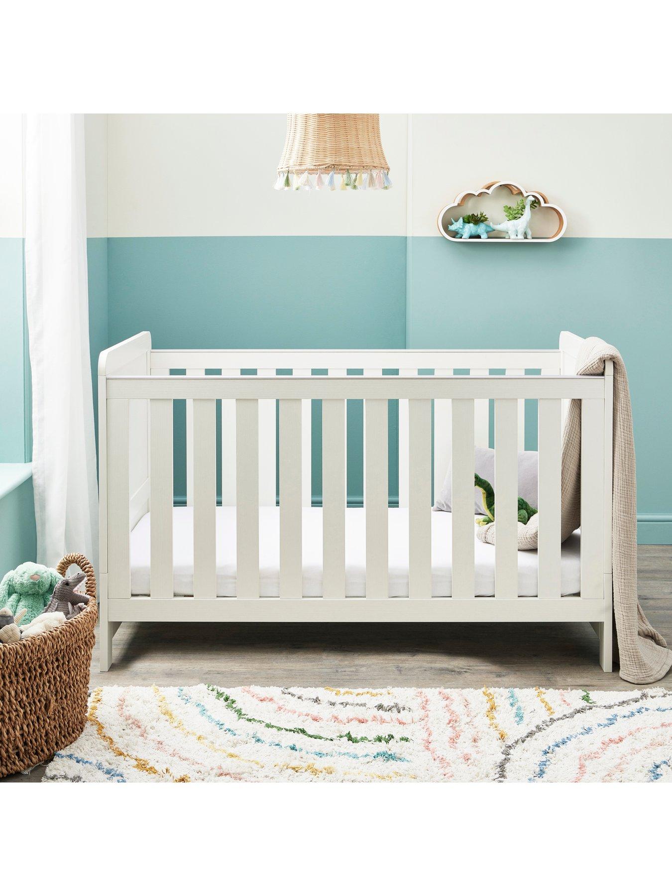Image 5 of 6 of Babymore Caro Cot Bed - White Wash