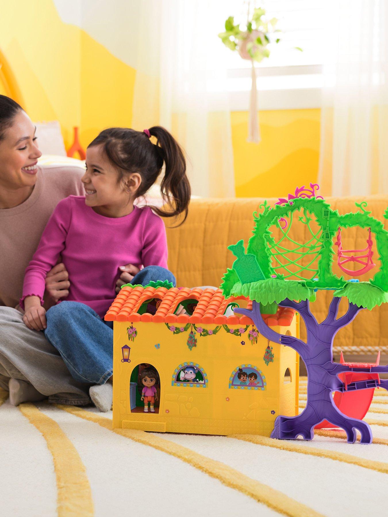 Image 6 of 7 of Dora the Explorer Castia Play Set