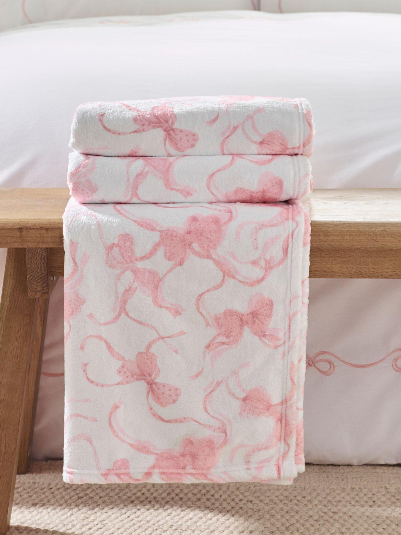Image 1 of 4 of Catherine Lansfield Bow Throw- 200x240cm