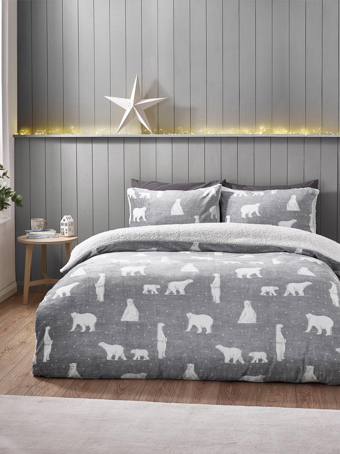 Image 3 of 5 of Catherine Lansfield Cosy Polar Bear Christmas Duvet Set