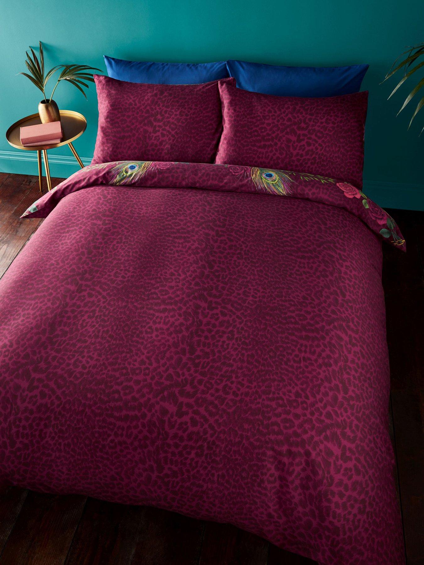 Image 3 of 6 of Matthew Williamson Xanadu Peacock 200 Thread Count Cotton Sateen Duvet Set Plum