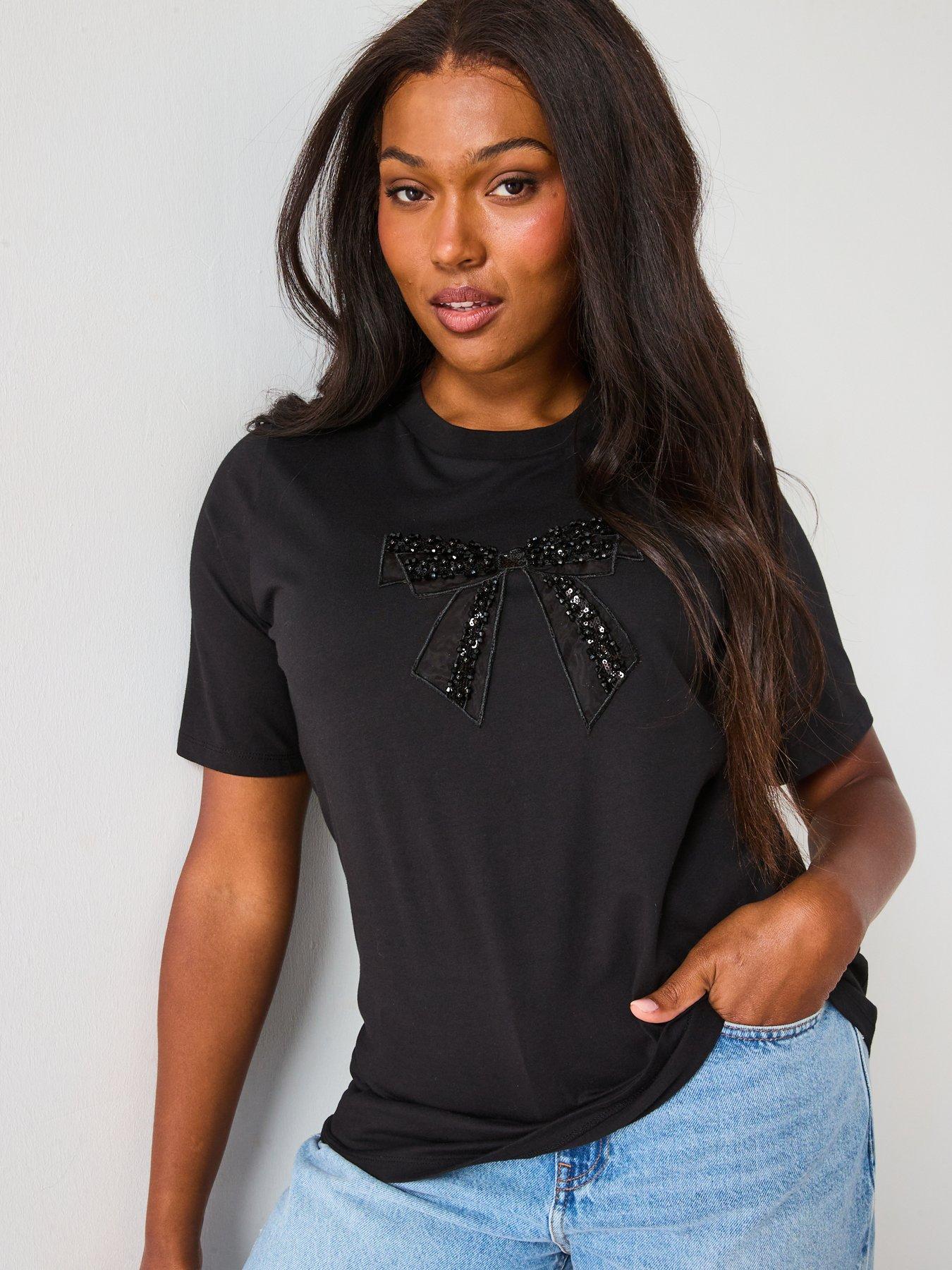 Image 4 of 6 of V by Very Curve Embellished Bow T-Shirt - Black