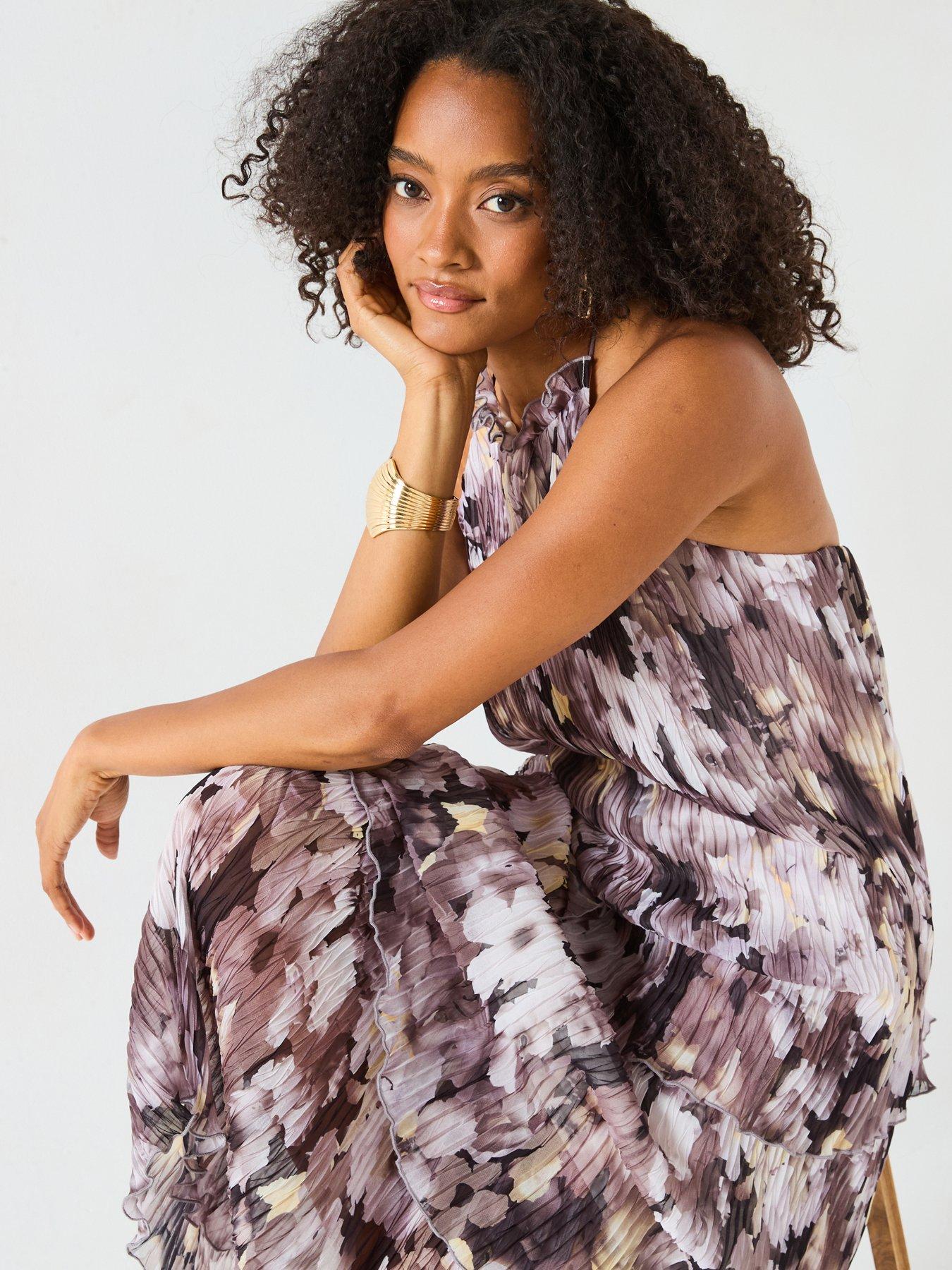 Image 5 of 6 of V by Very Pleated Tiered Printed Halter Maxi Dress - Print